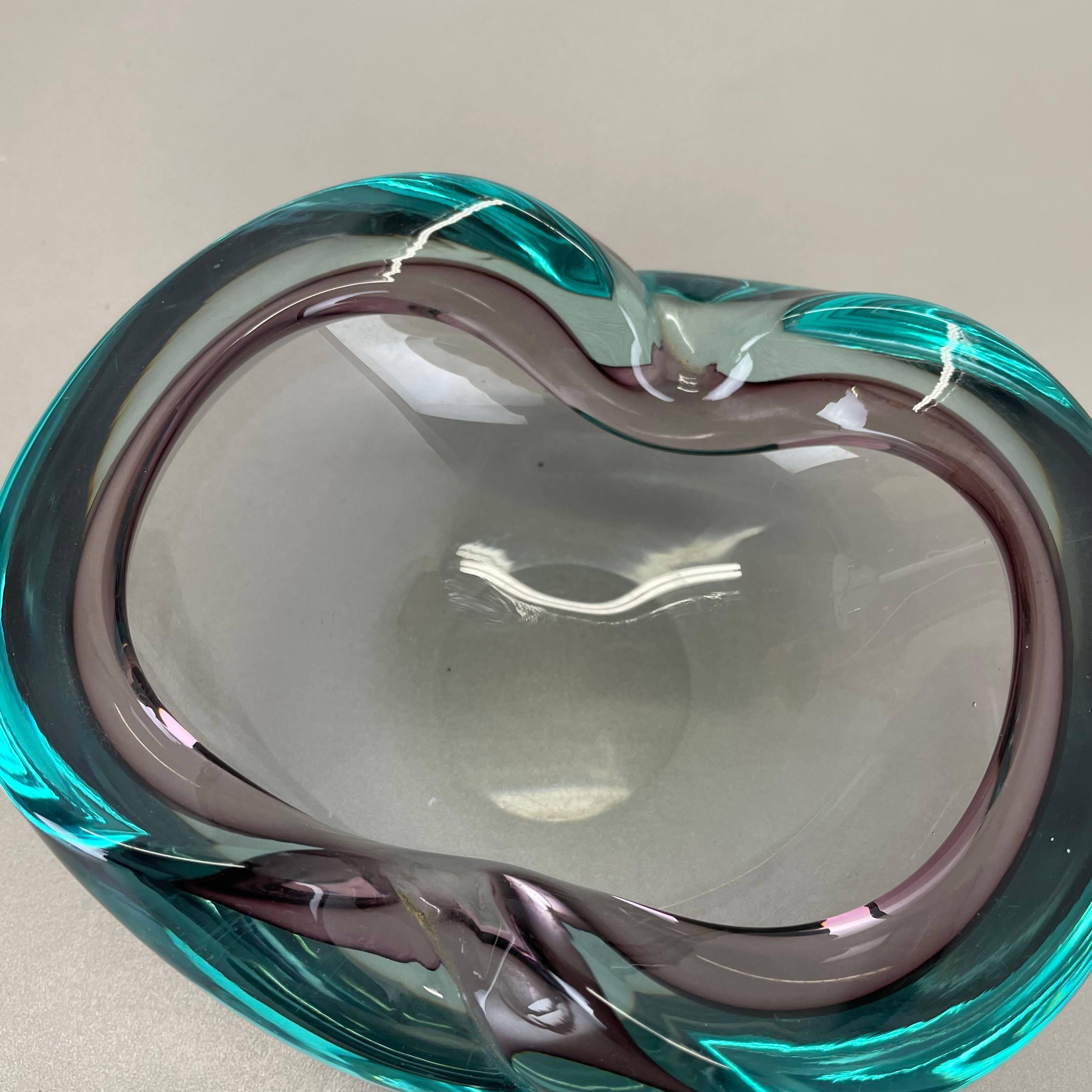 unique Large Murano Glass multicolor Bowl Element Shell Italy, 1970 For Sale 1