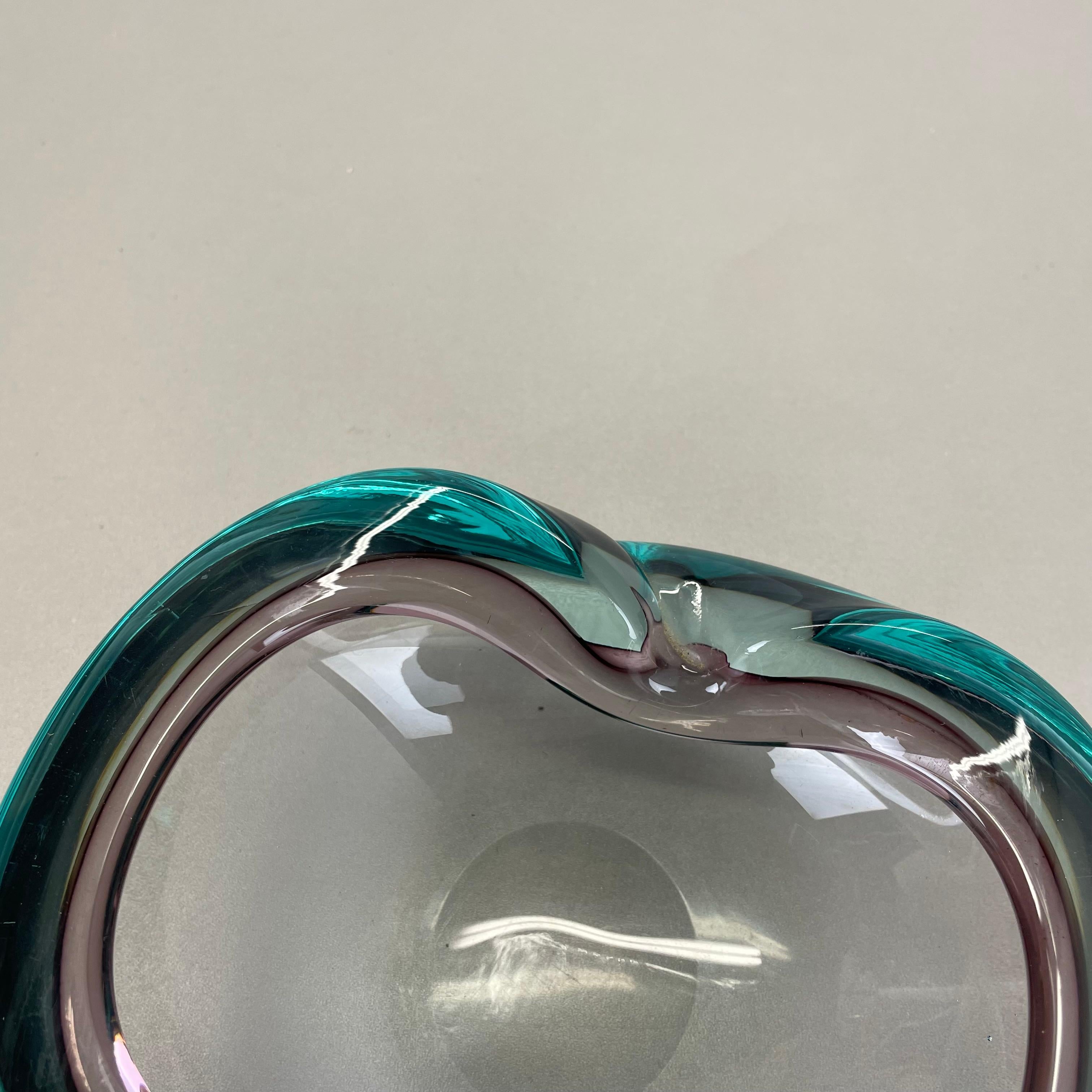 unique Large Murano Glass multicolor Bowl Element Shell Italy, 1970 For Sale 3