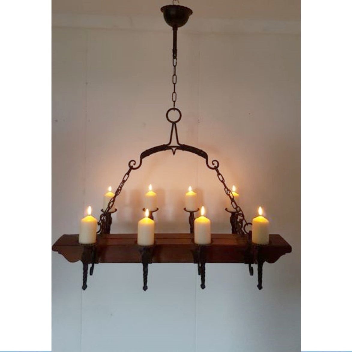 Spanish Handcrafted Forged Wrought Iron Oak Castle Chandelier, Mid-19th Century  In Good Condition For Sale In Frankfurt am Main, DE