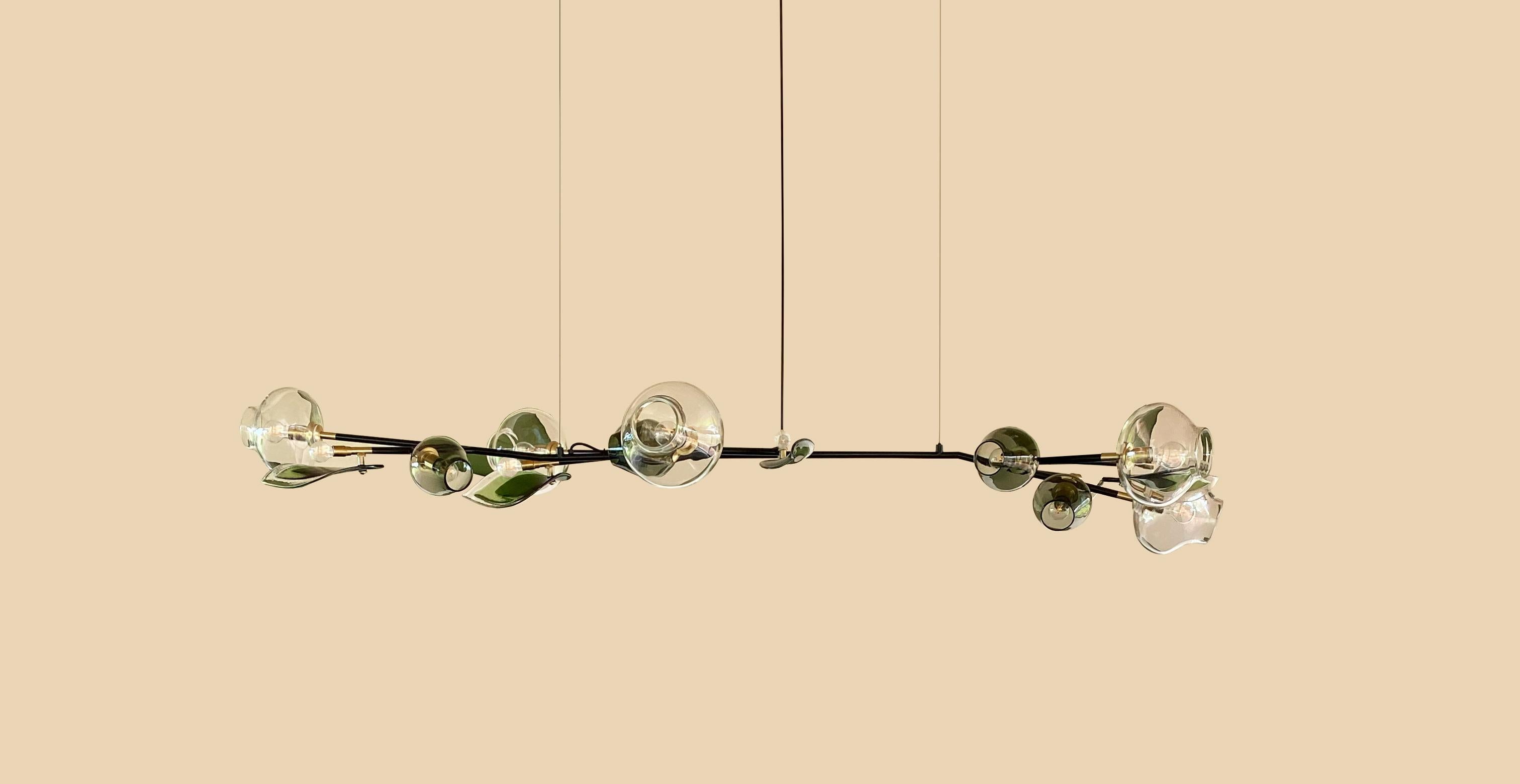 Unique Leaf Chandelier by Ekin Varon In New Condition For Sale In Geneve, CH