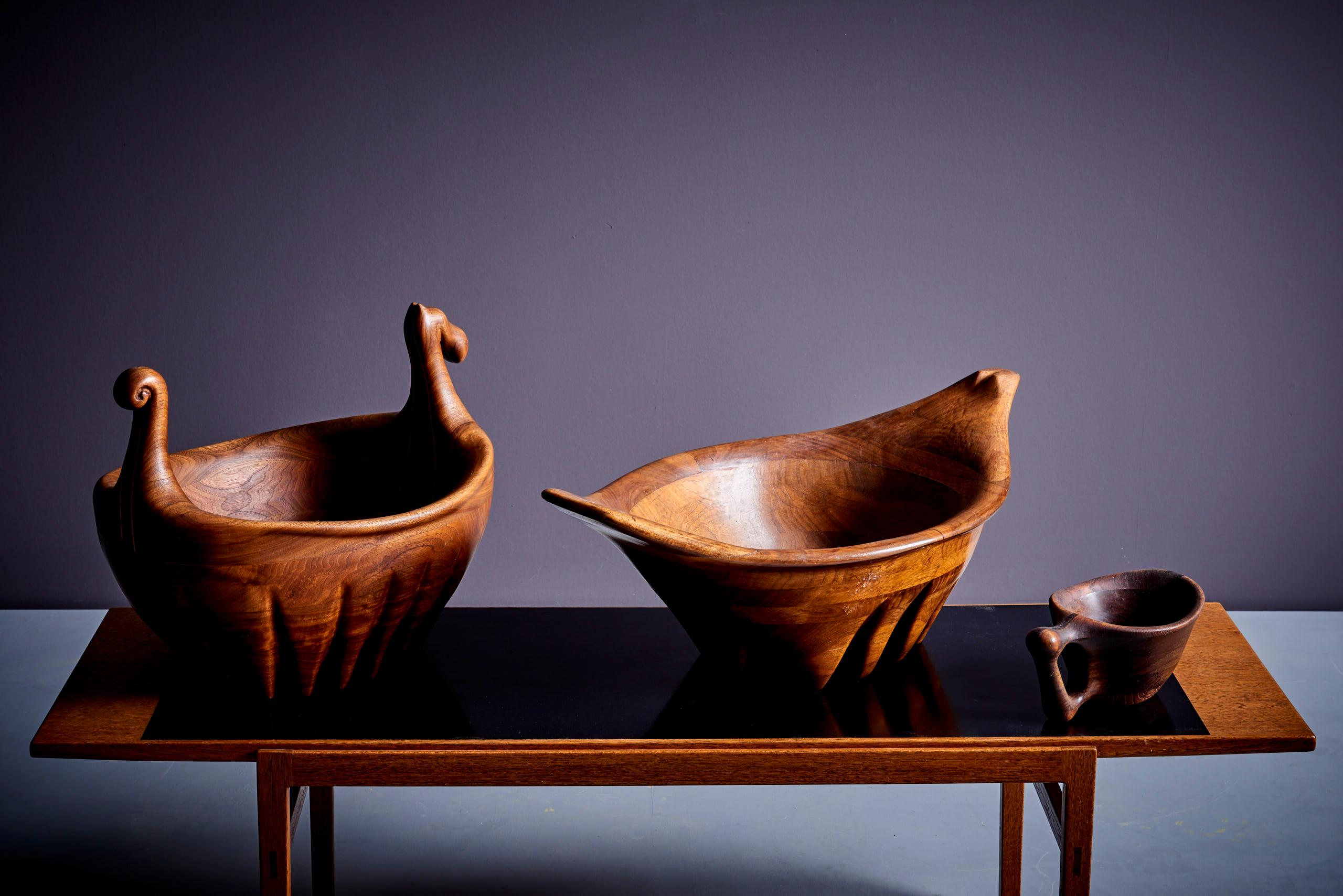 Unique Lee Swennes Studio Set of Two Large Bowl and Cup in Walnut, US, 1960s For Sale 11