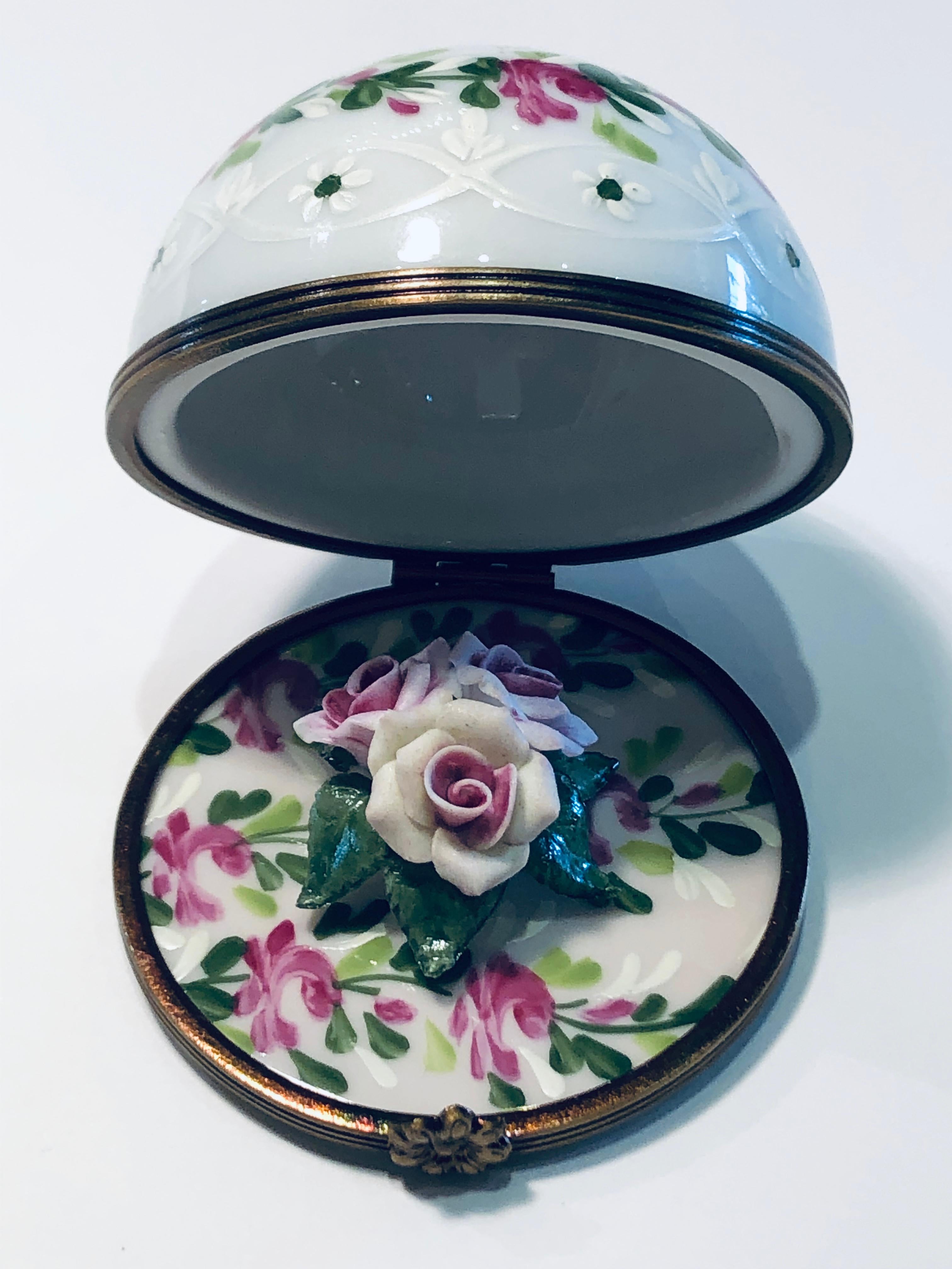 French Provincial Unique Limoges France Hand Painted Porcelain Rose Flower Bouquet Filled Dome Box