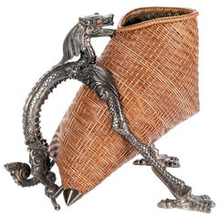 Serveur à vin avec panier en forme de dragon en argent sterling Lotus Arts De Vivre Unique