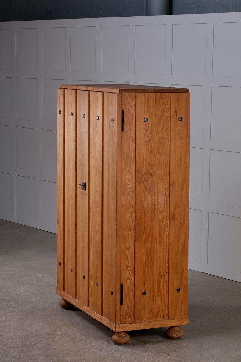 Unique Lovö Cabinet by Axel-Einar Hjorth, 1940s For Sale 3