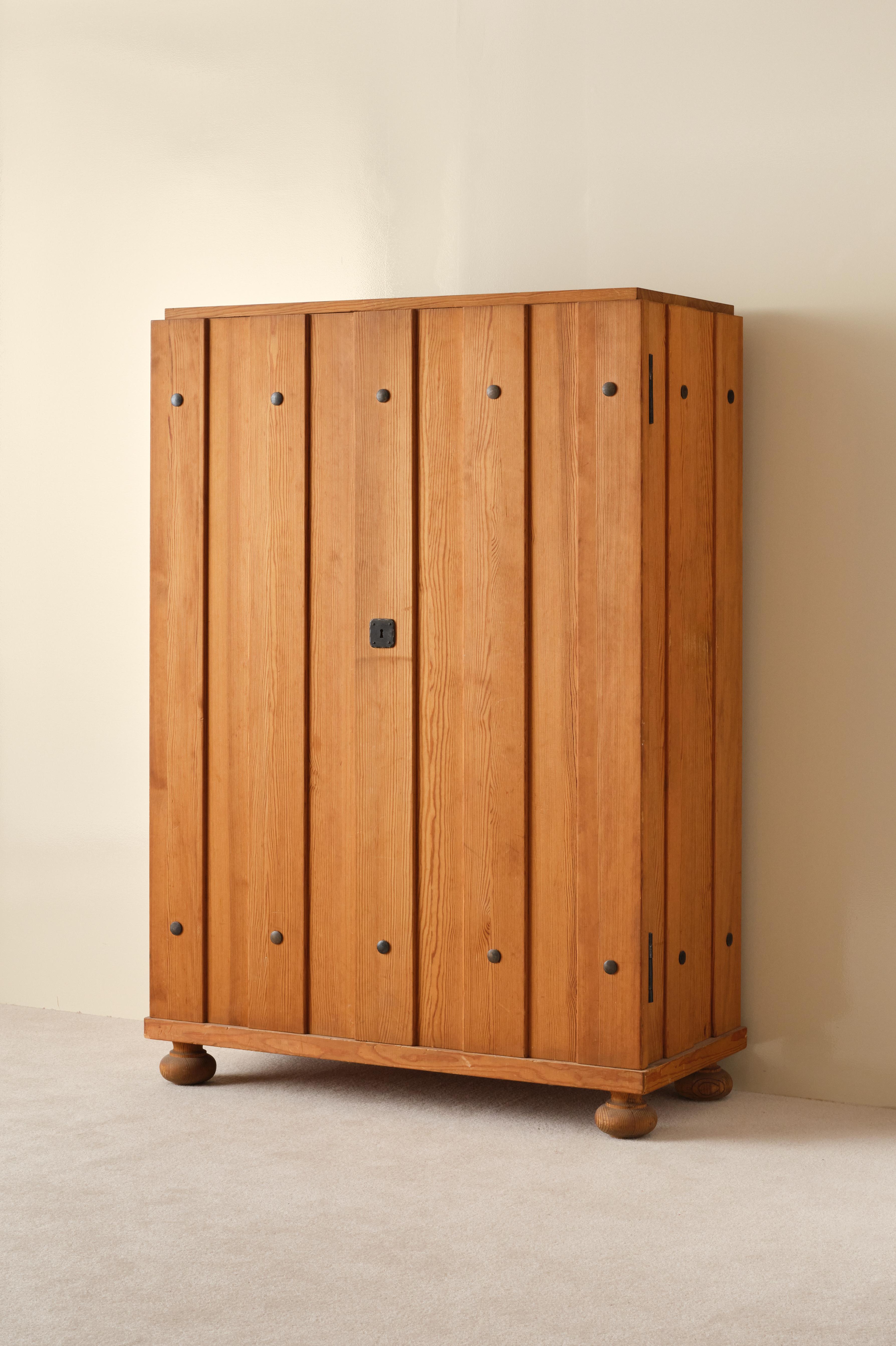 Scandinavo moderno Mobile unico Lovö di Axel Einar Hjorth, anni '40 in vendita