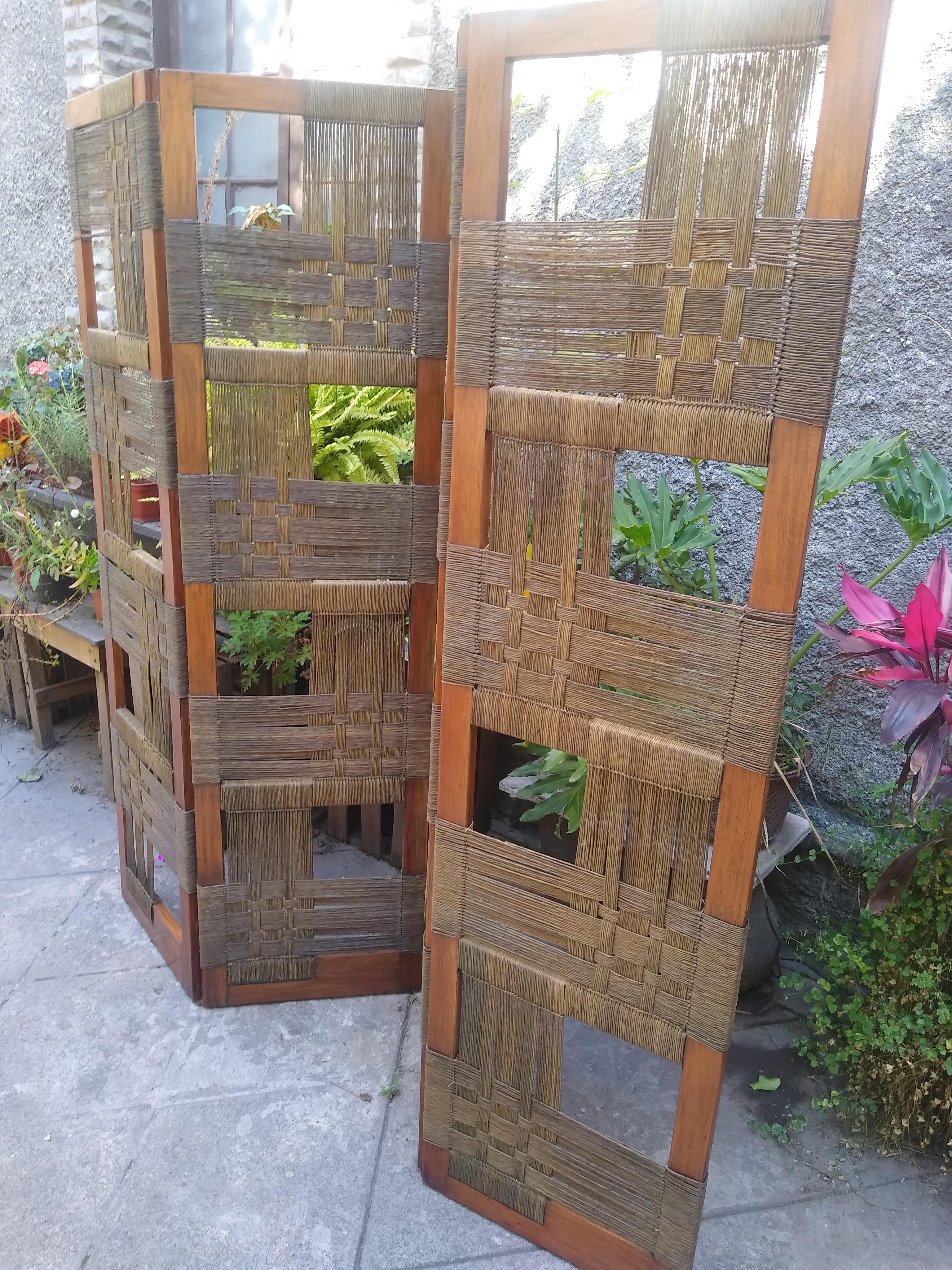 Unique Mahogany and Seaweed Rope Screen from the 60s Attributed to Edmond Spence In Good Condition For Sale In Mexico, DF