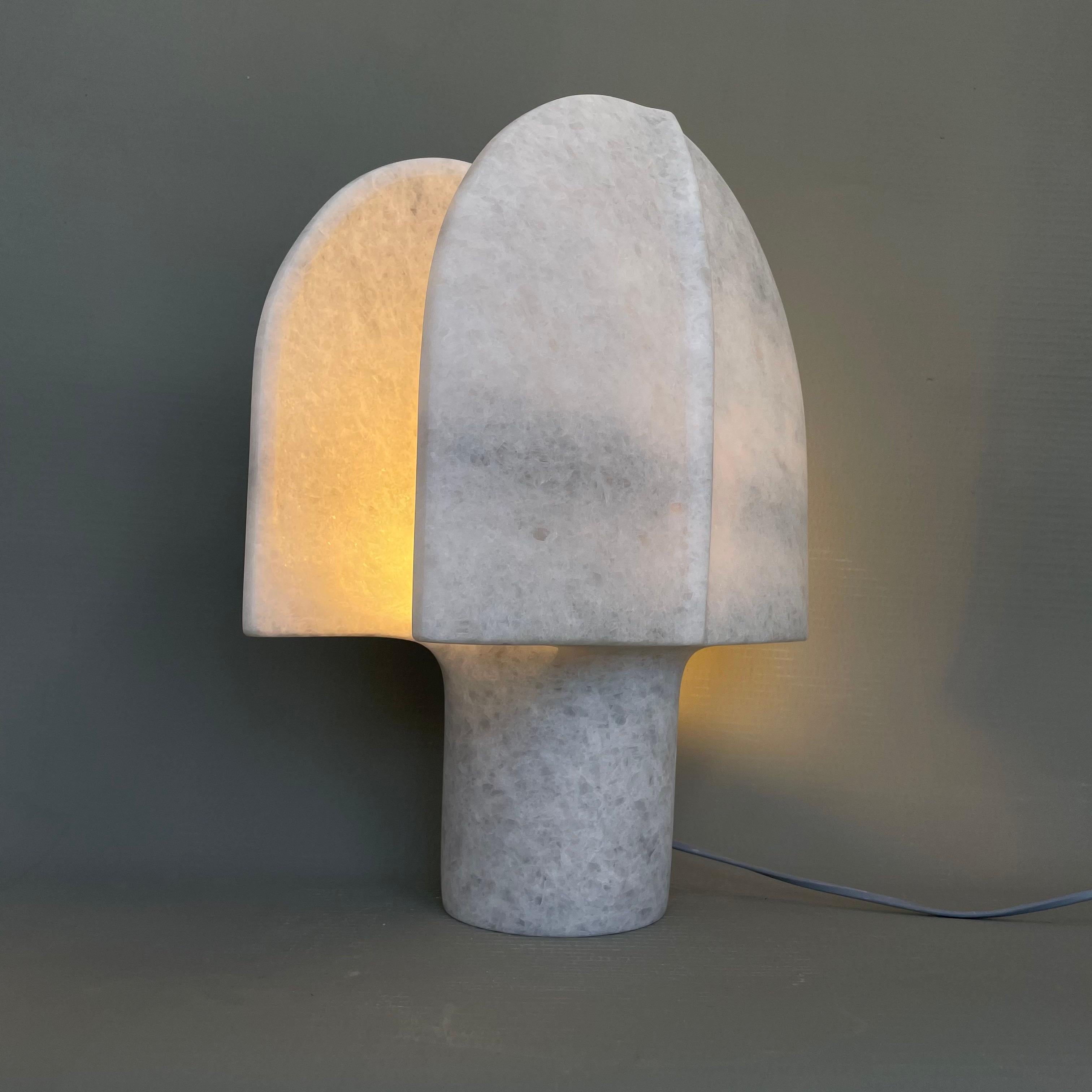 Lampe de table en marbre unique de Tom von Kaenel en vente 6