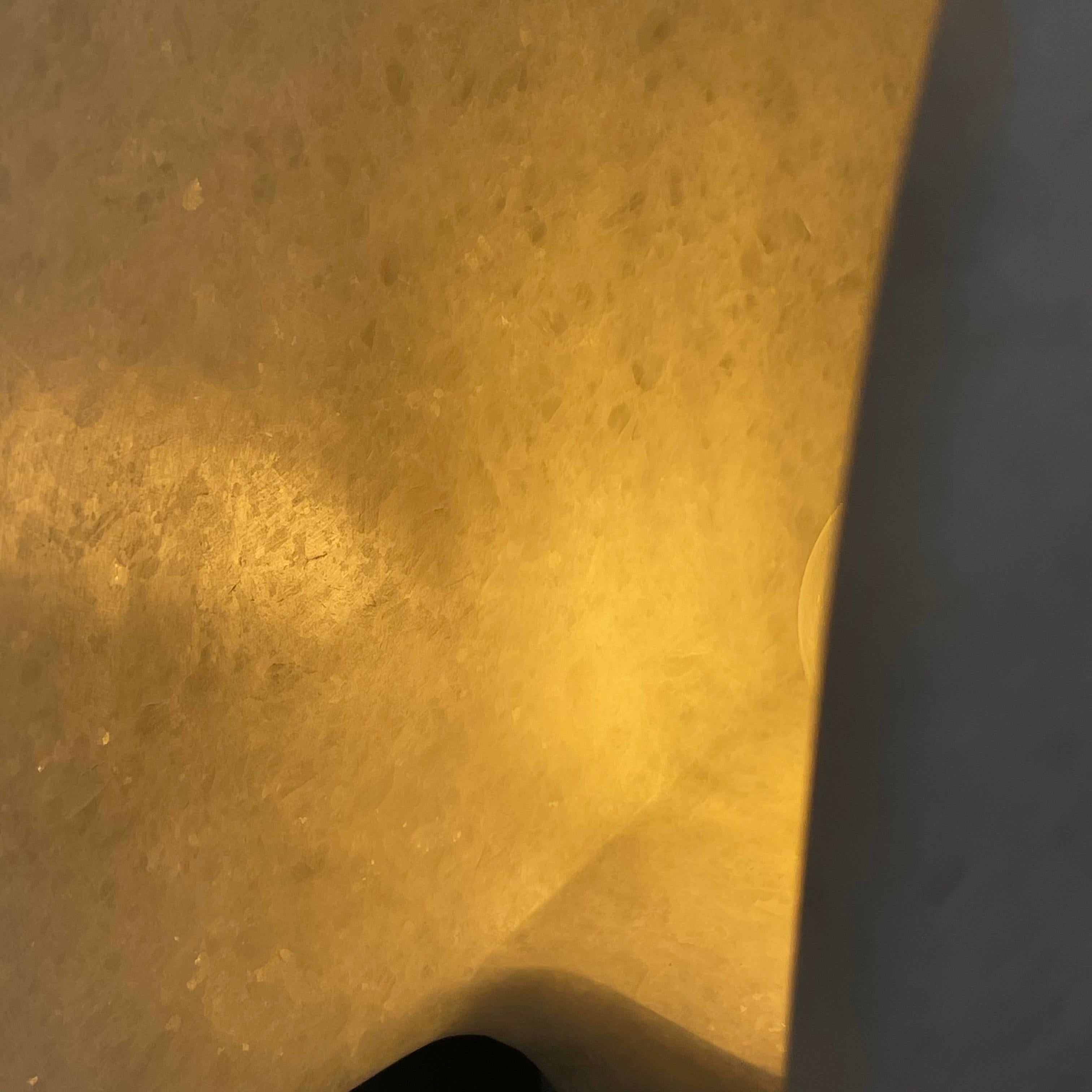 Lampe de table en marbre unique de Tom von Kaenel en vente 8