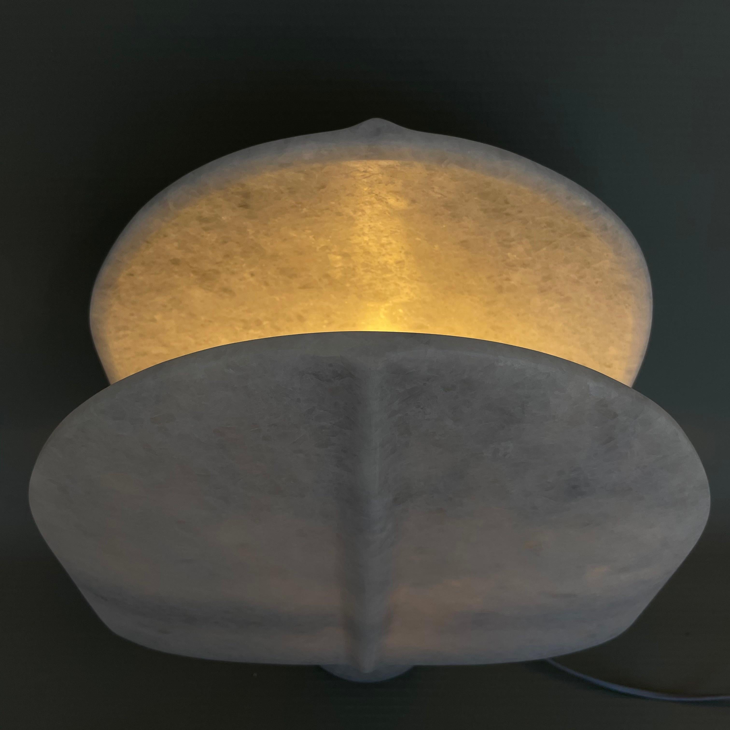 Lampe de table en marbre unique de Tom von Kaenel en vente 12