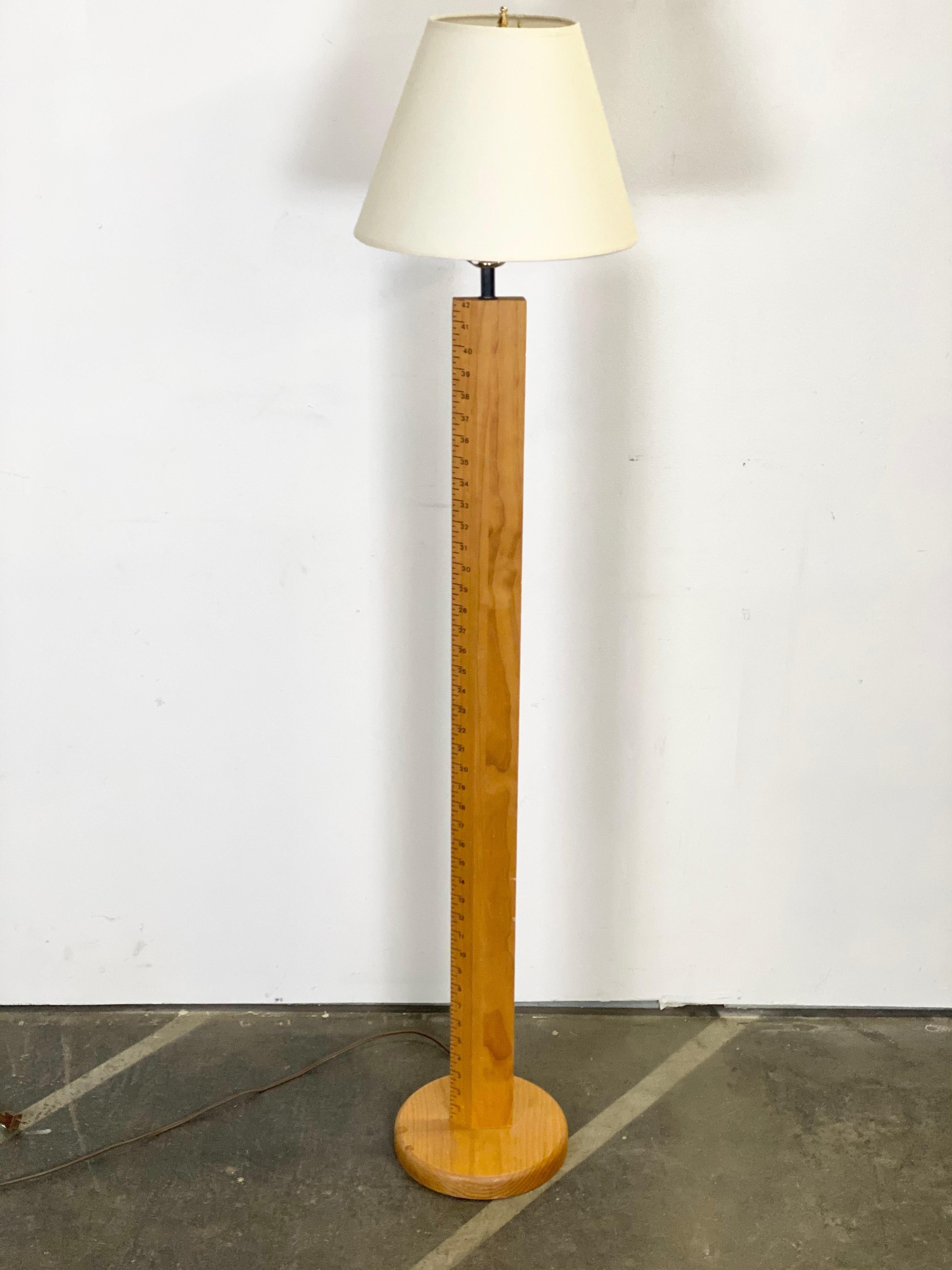 American Unique Measuring Stick Floor Lamp