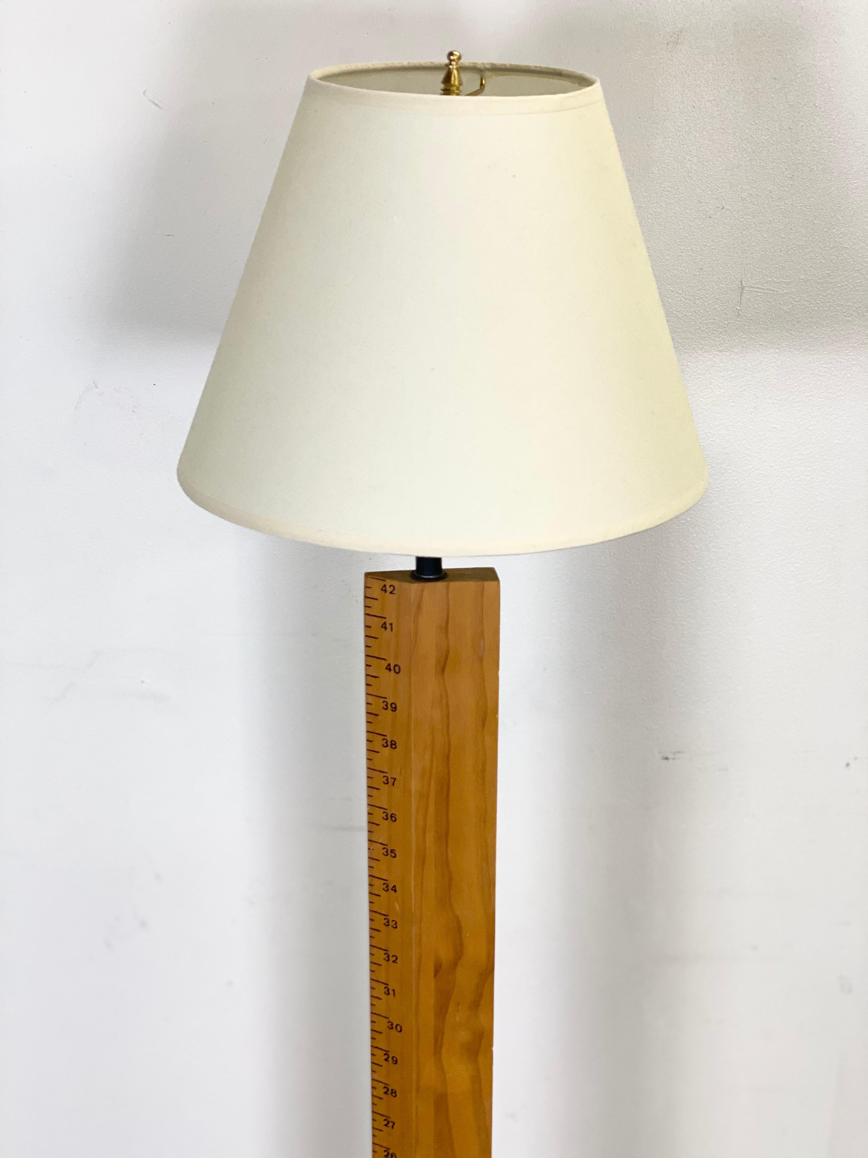 Unique Measuring Stick Floor Lamp In Good Condition In Brooklyn, NY