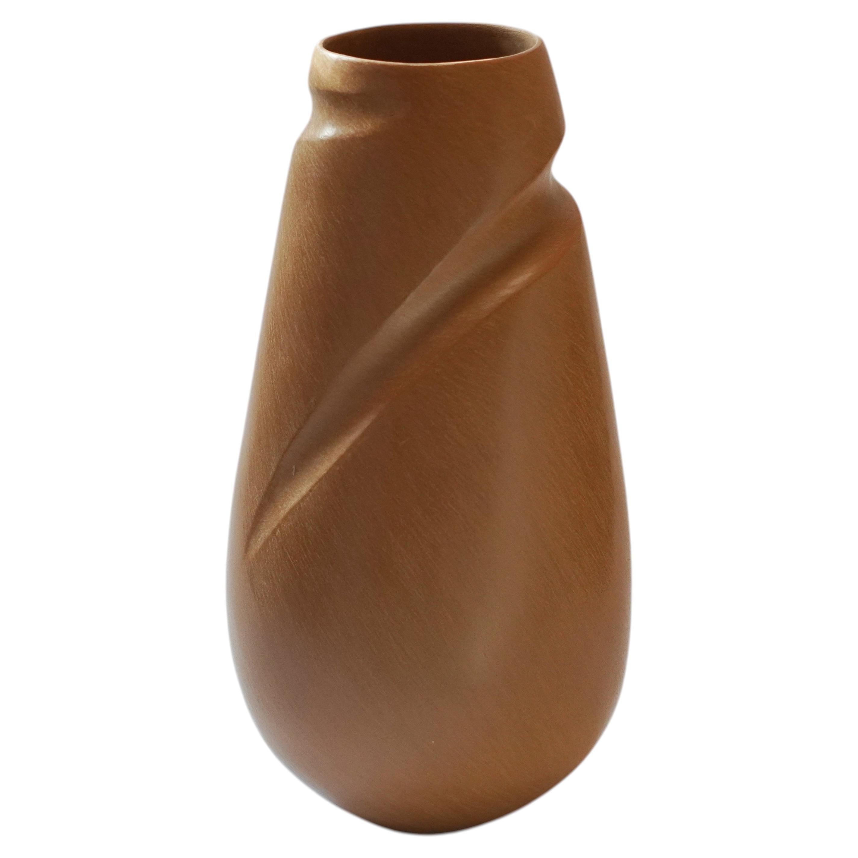 Unique Memorias Del Agua I Sculptural Vessel in Ceramic by Soledad Christie