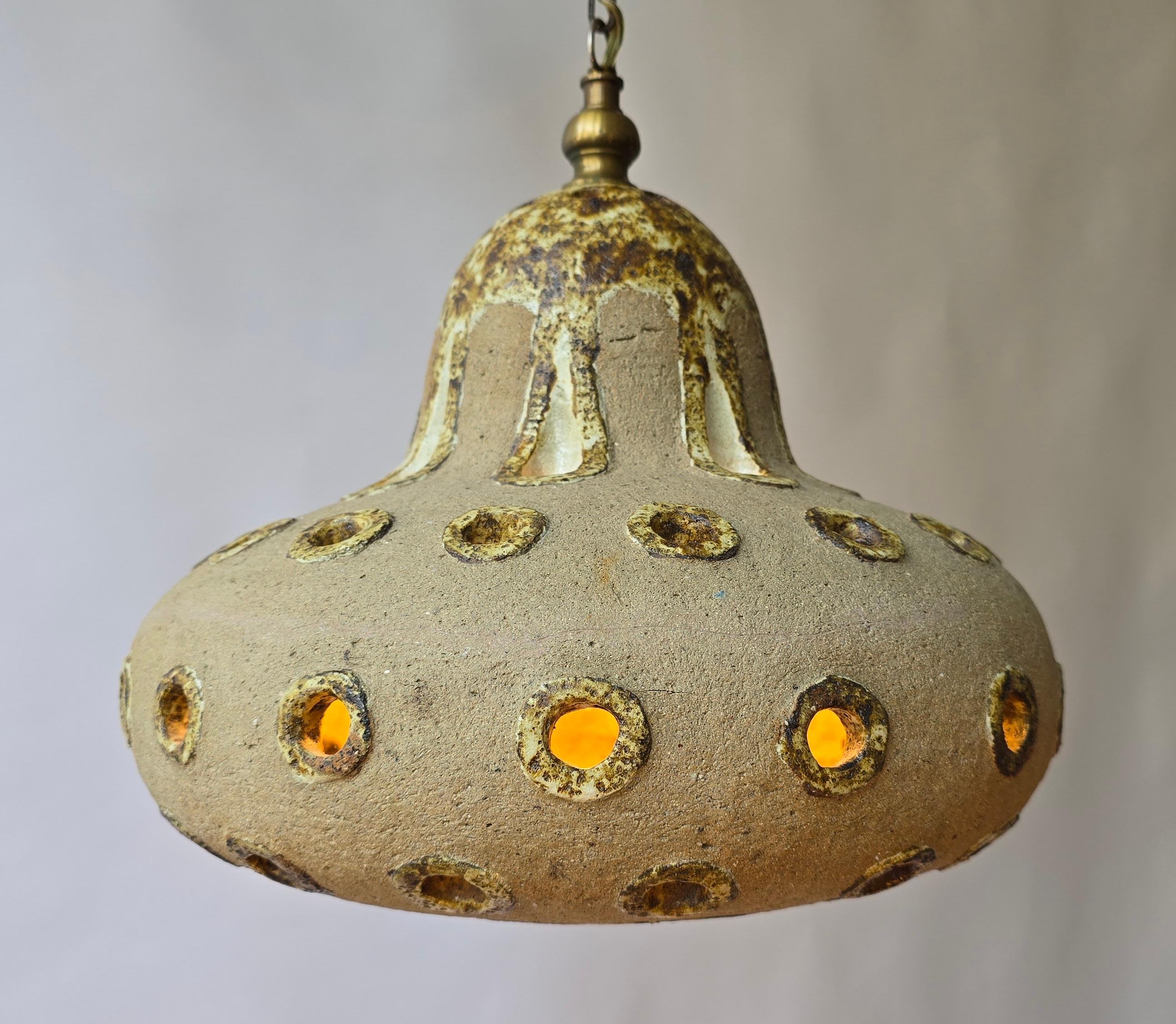 XX secolo Lampada a sospensione in ceramica di metà secolo, unica nel suo genere in vendita