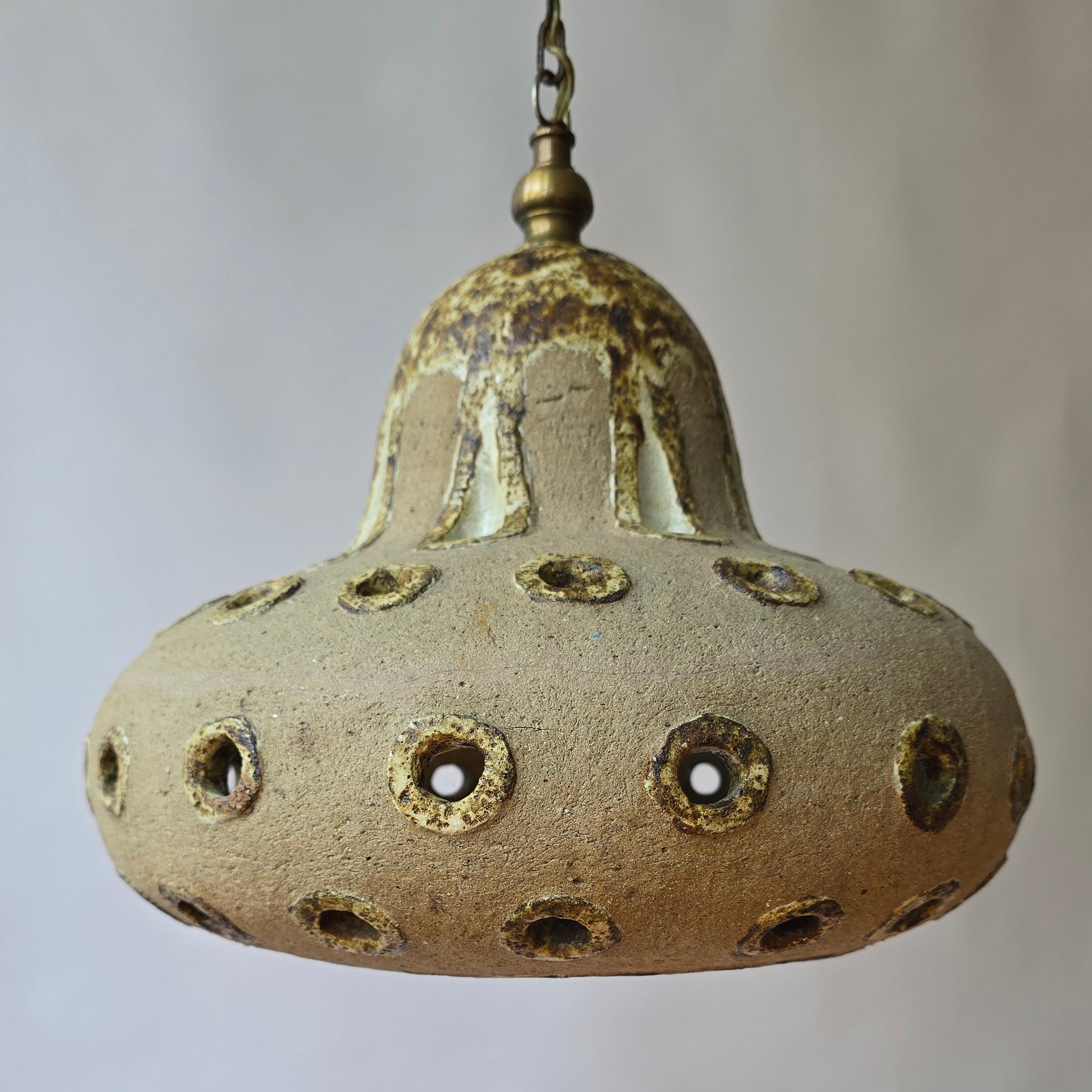 Lampada a sospensione in ceramica di metà secolo, unica nel suo genere in vendita 1