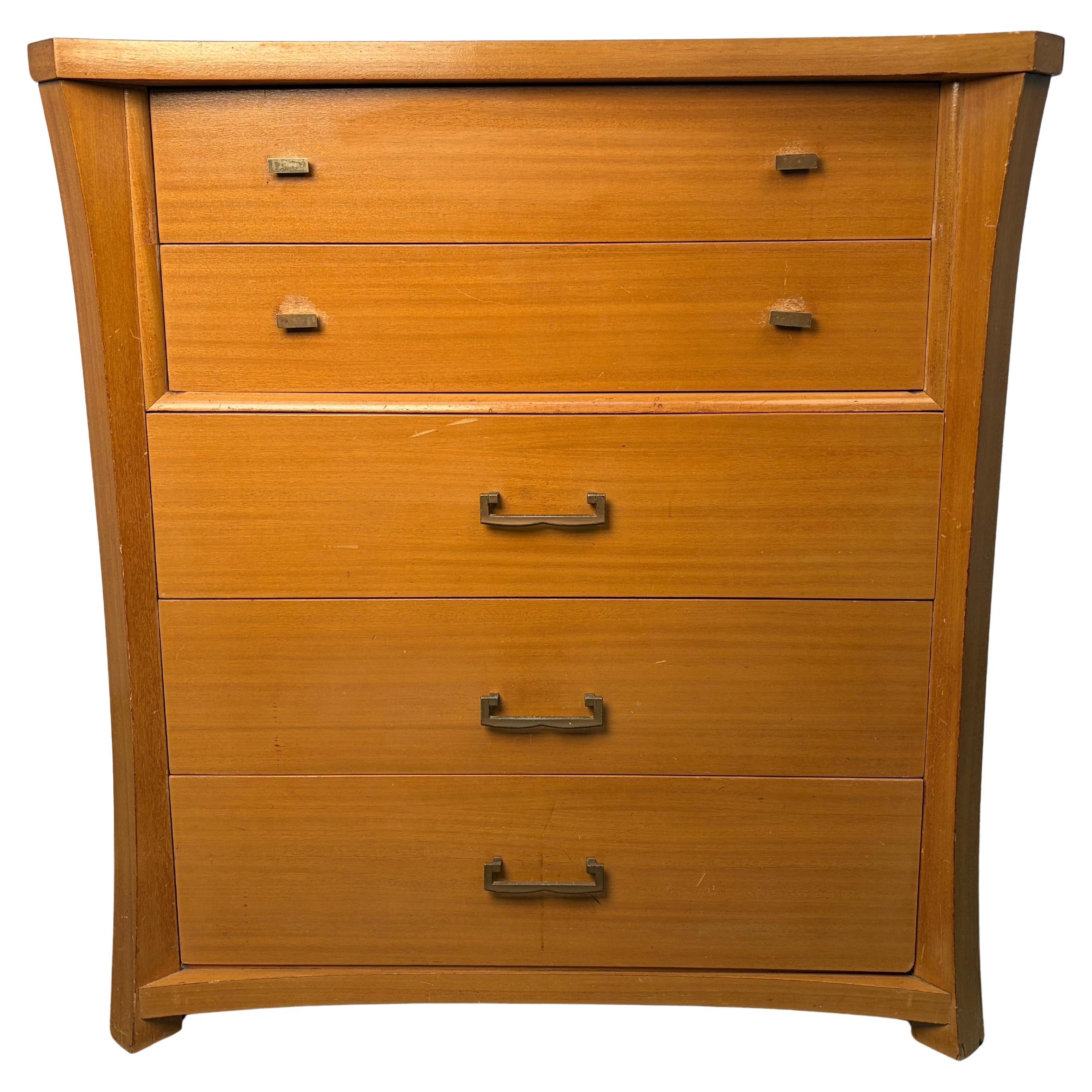 Einzigartige Mid-Century High-Boy Kommode W / Messing Hardware