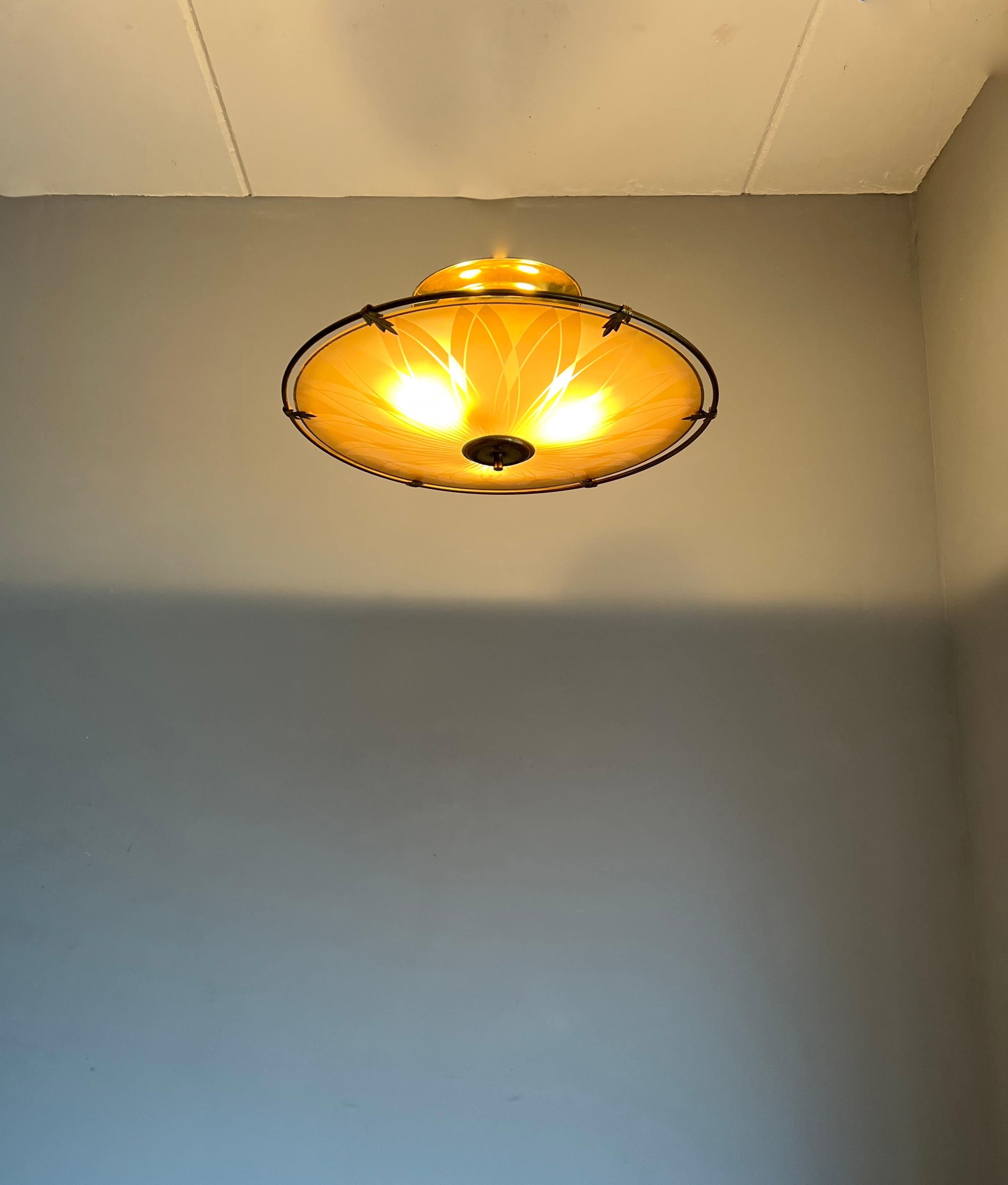 Unique Mid-Century Modern Artistic Glass Art Flush Mount or Ceiling Light, 1950 In Good Condition In Lisse, NL