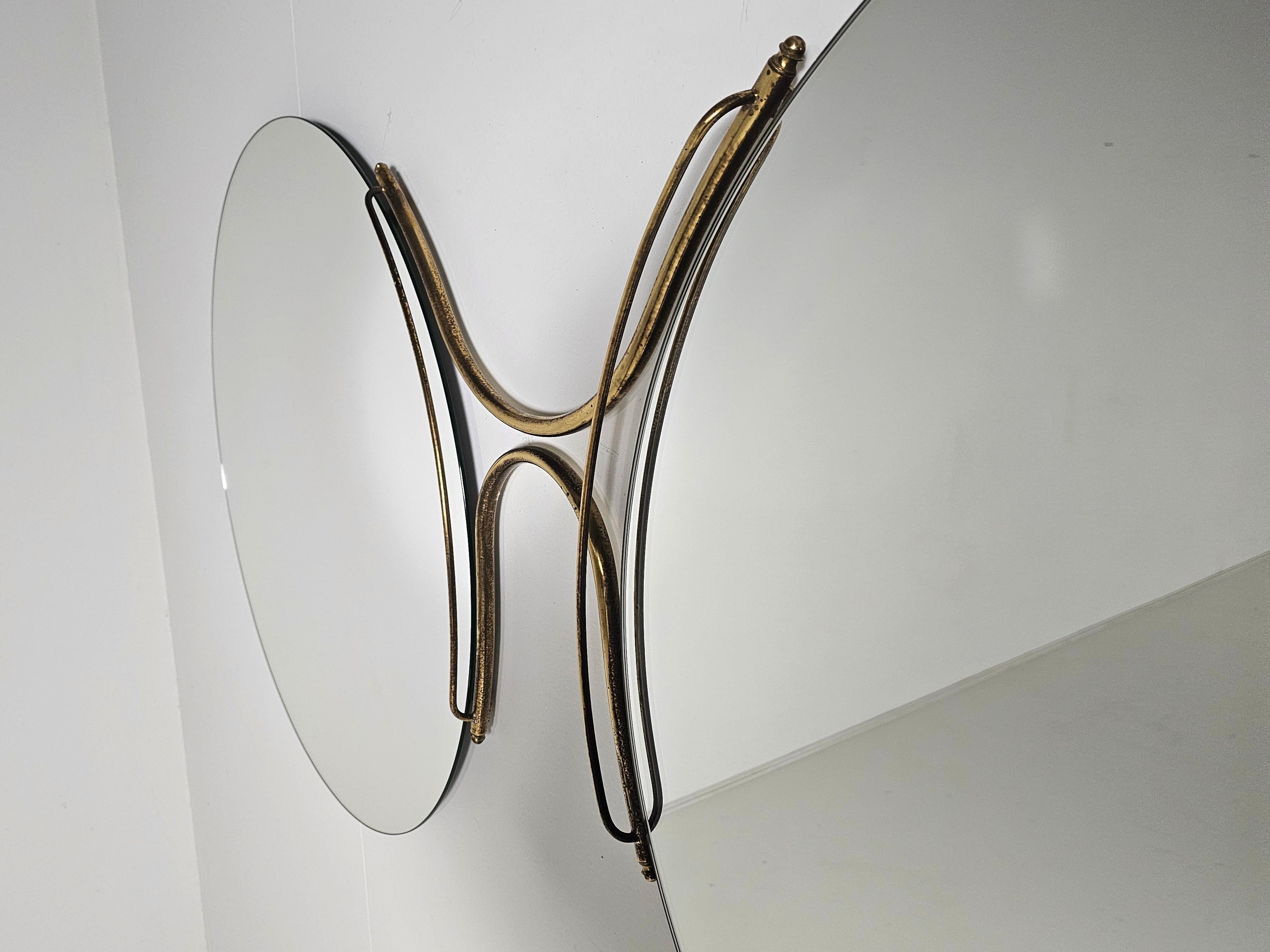 Großer italienischer Mid-Century-Modern-Wandspiegel aus Messing, Mid-Century Modern im Zustand „Gut“ im Angebot in amstelveen, NL
