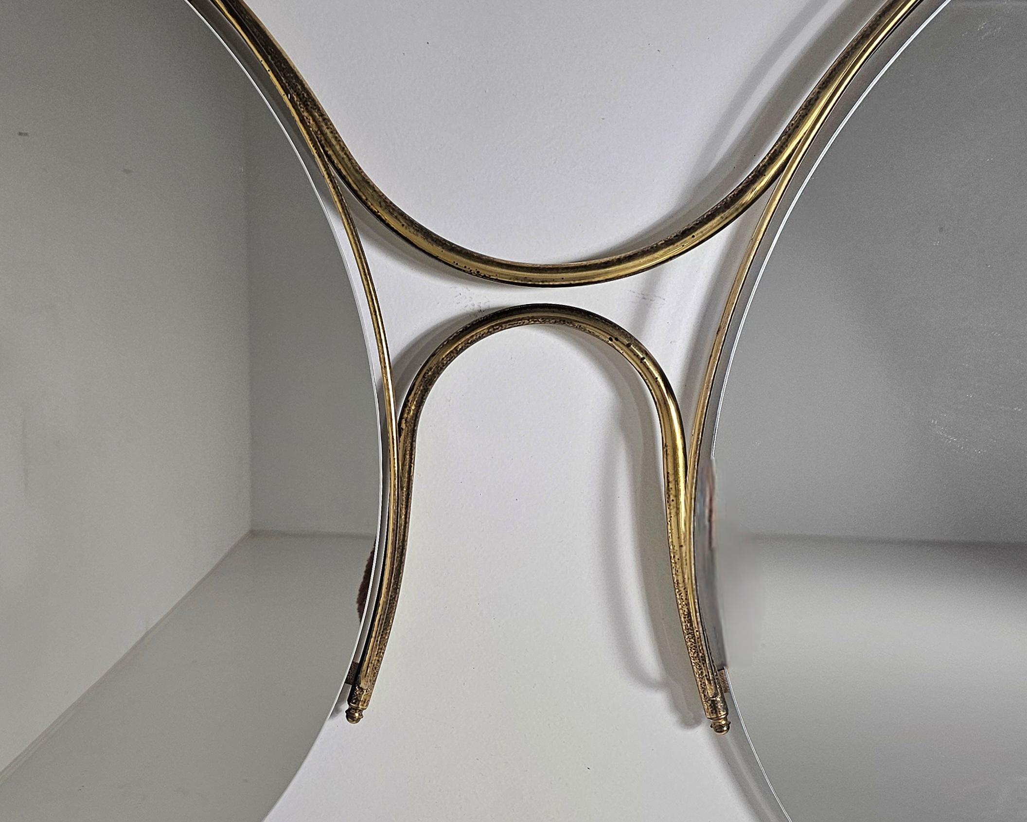 Großer italienischer Mid-Century-Modern-Wandspiegel aus Messing, Mid-Century Modern im Angebot 1