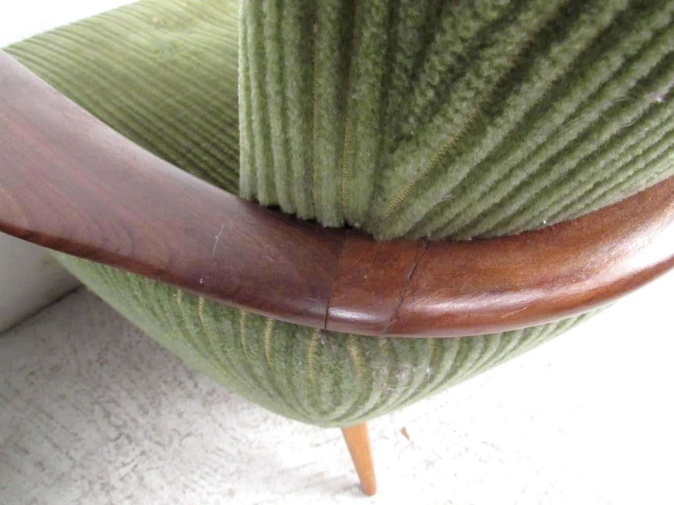 Unique Mid-Century Modern Danish Lounge Chairs For Sale 1