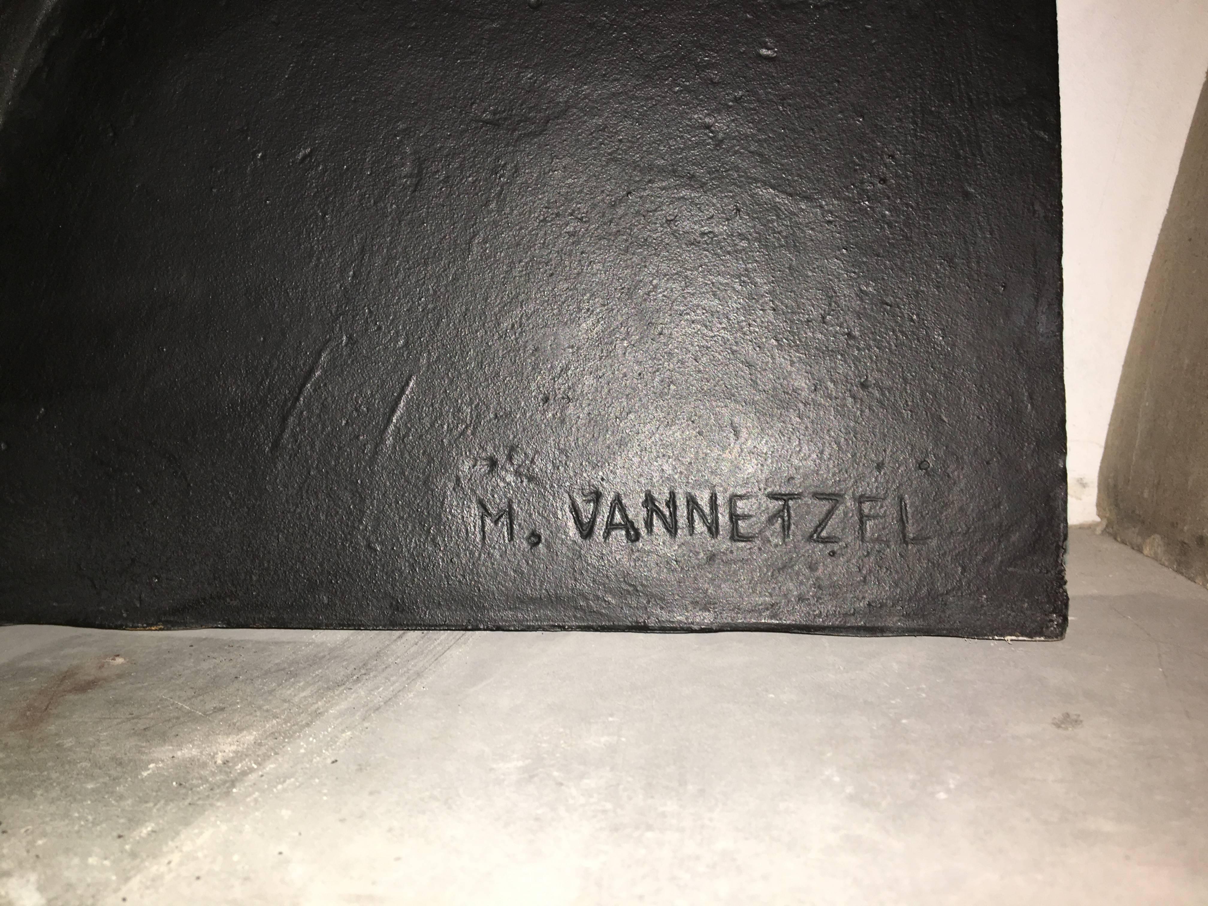Einzigartige moderne Feuerstelle aus der Jahrhundertmitte:: signiert M. Vannetzel (Gegossen)