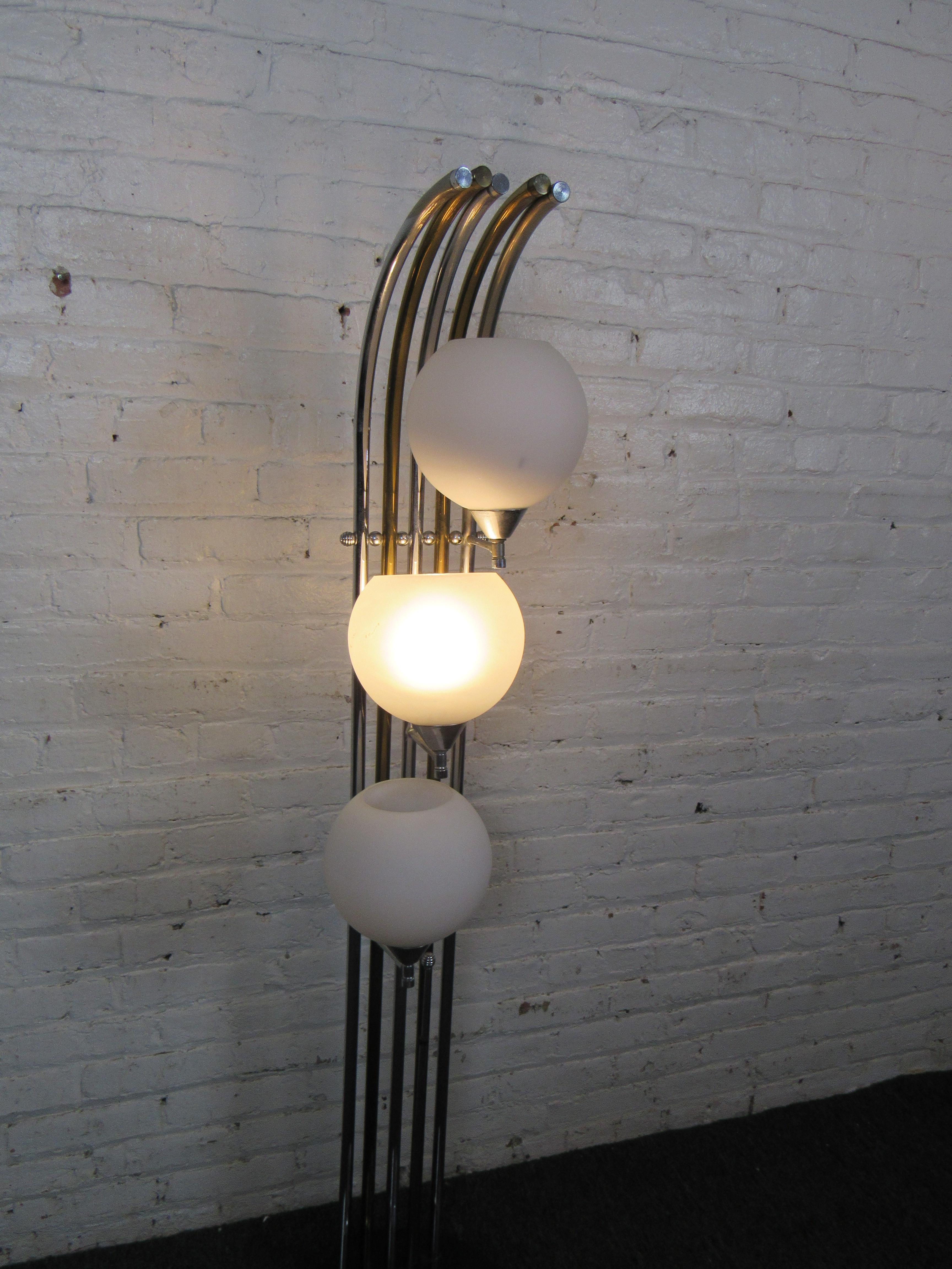 Metal Unique Mid-Century Modern Floor Lamp For Sale