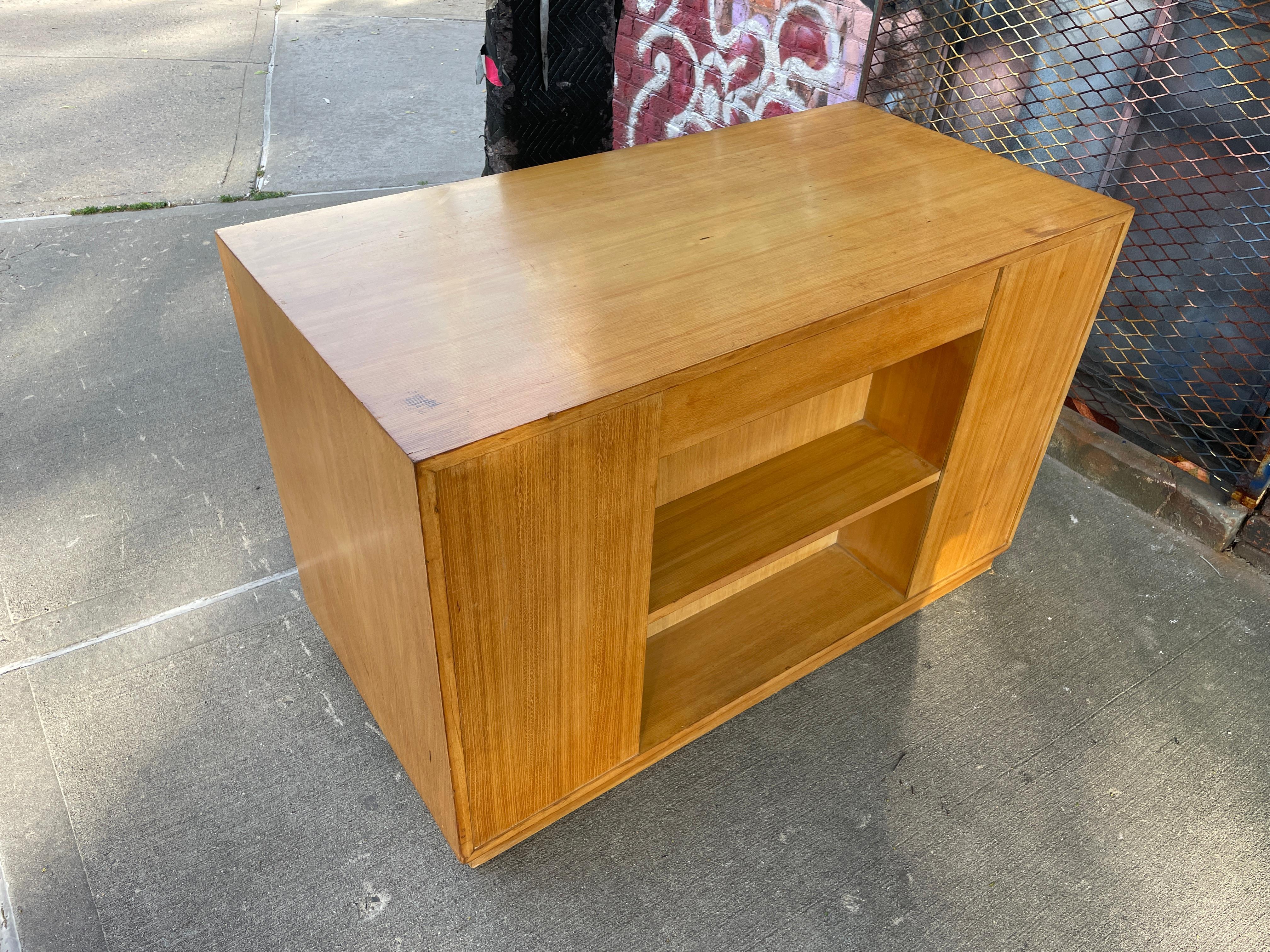 Unique Mid-Century Modern Maple 9 Drawer Desk by Drexel For Sale 4