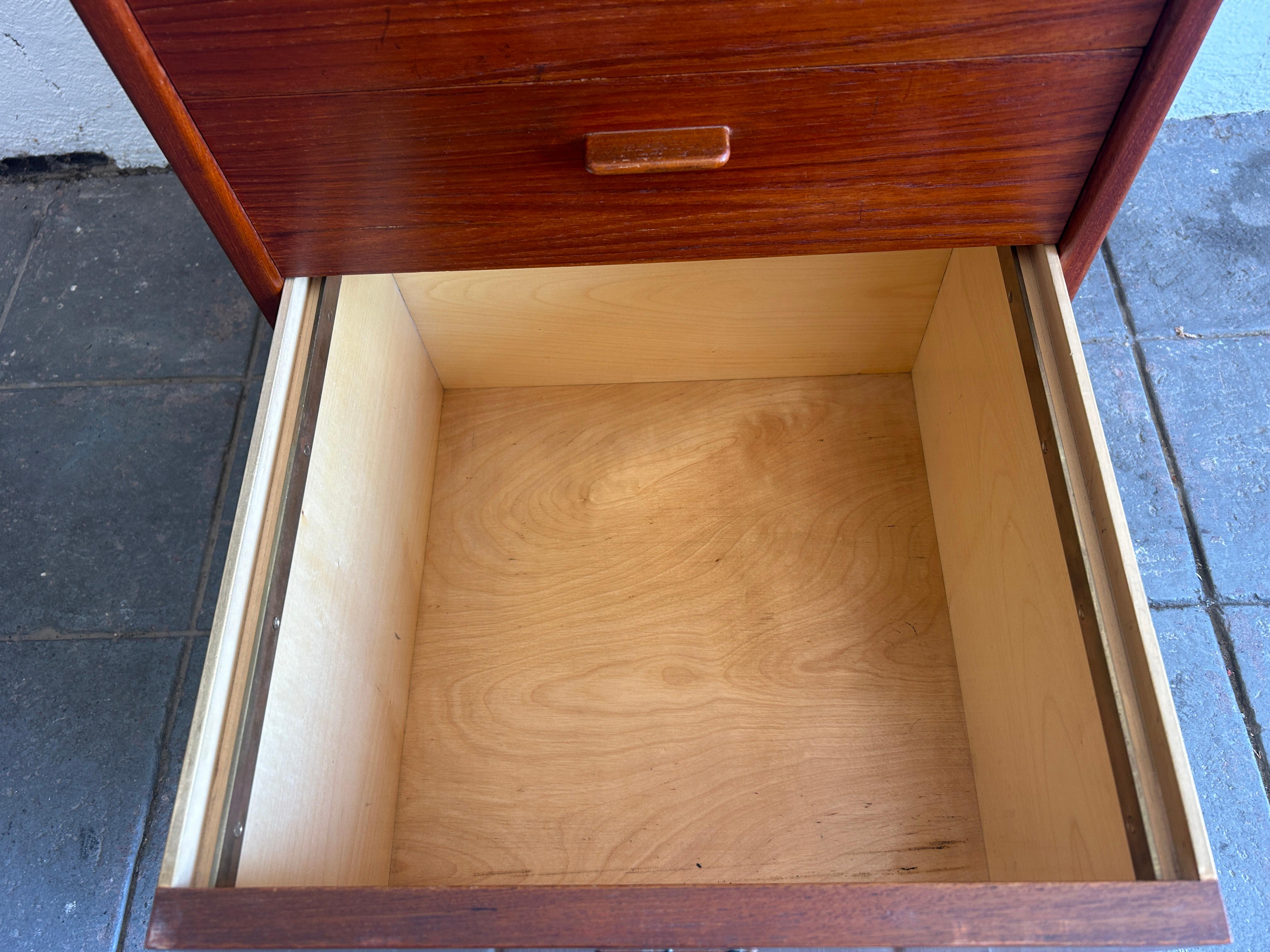 Mid-20th Century Unique Mid century modern narrow teak 4 drawer dresser by Hans Wegner
