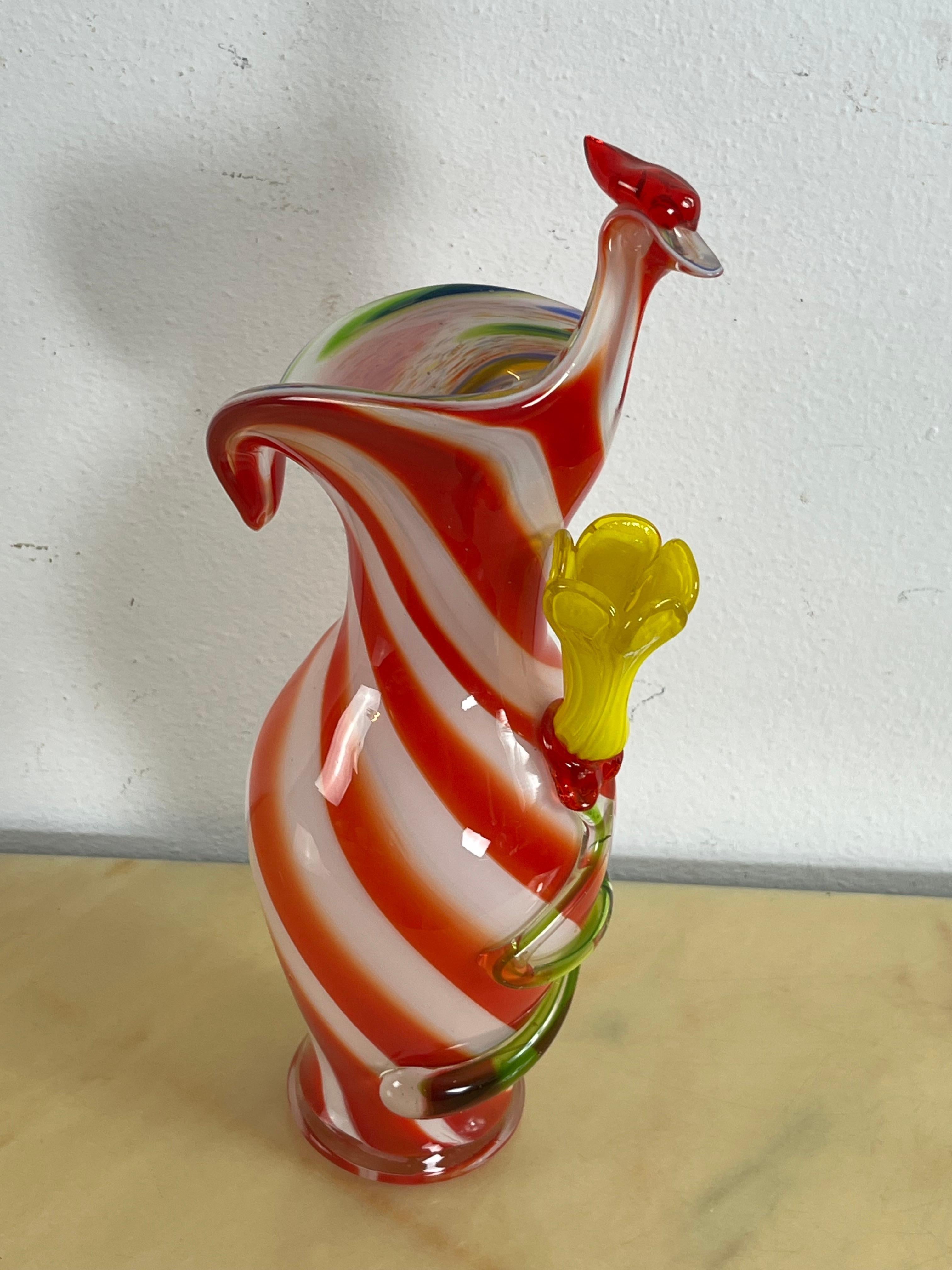 Einzigartige Vase aus polychromem Murano-Glas mit Hahn und Blumen aus der Mitte des Jahrhunderts, 1950er Jahre (Mitte des 20. Jahrhunderts) im Angebot