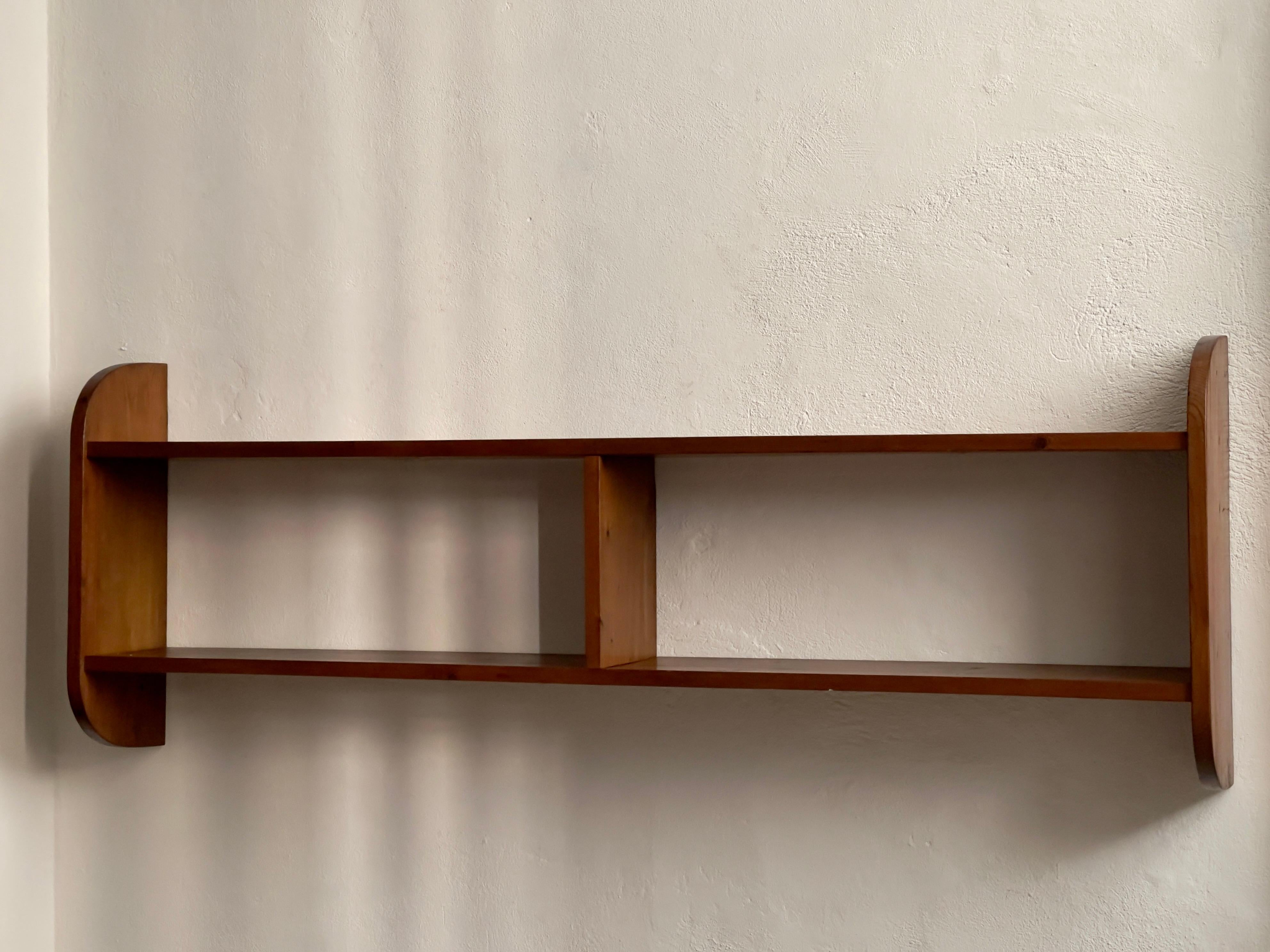 Scandinavian Modern Unique Midcentury Scandinavian Cabinetmaker Shelf in Rich Patinated Pine Wood  For Sale