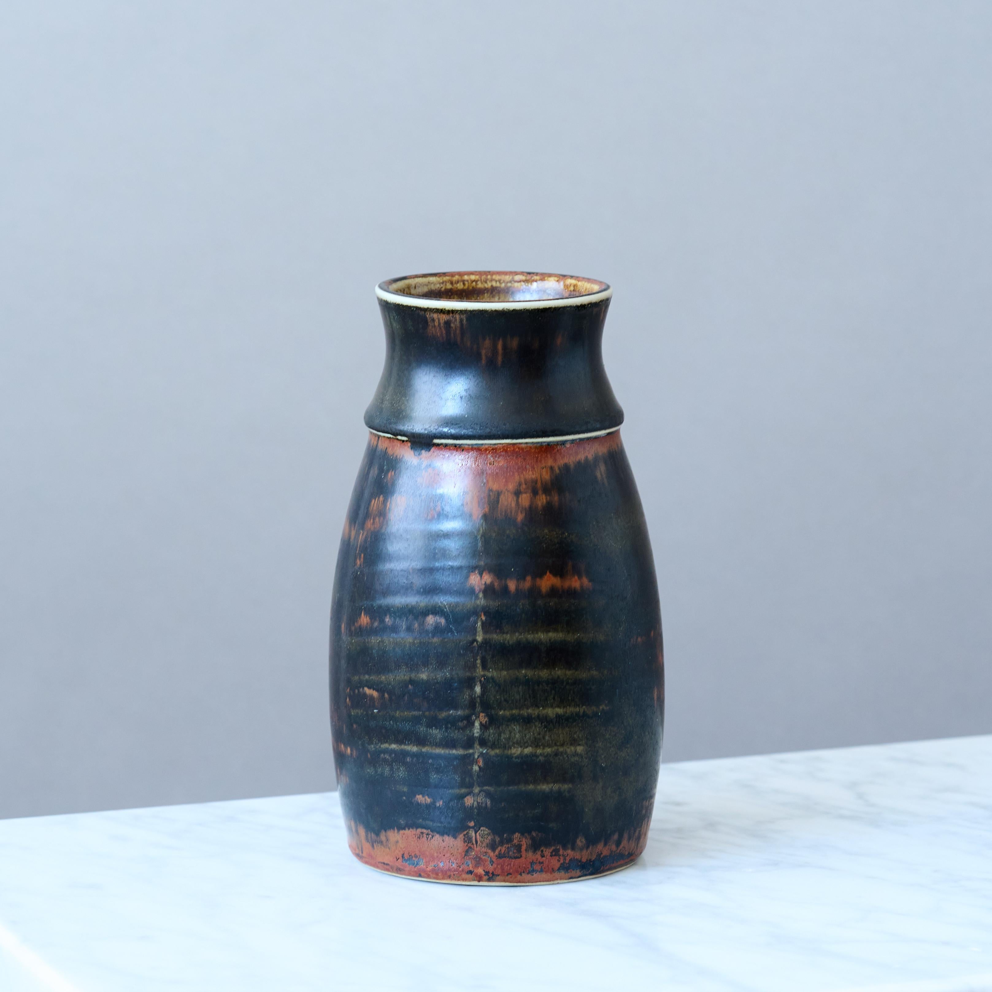 Mid-Century Modern Unique Mid-Century Stoneware Vase by Carl-Harry Stalhane, Rorstrand Sweden 1960s For Sale