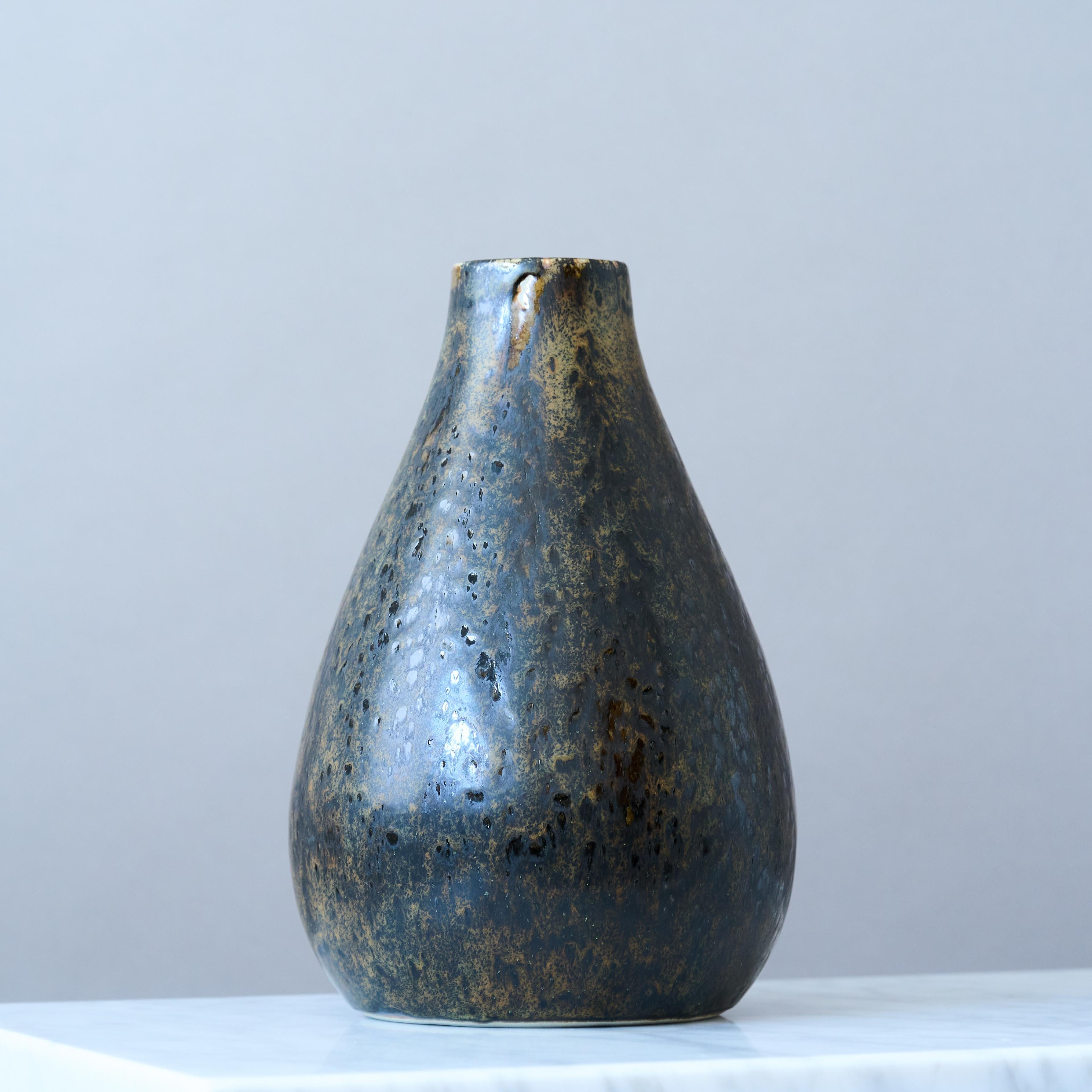 Unique Mid-Century Stoneware Vase by Carl-Harry Stalhane, Rorstrand Sweden 1960s In Good Condition For Sale In Malmö, SE