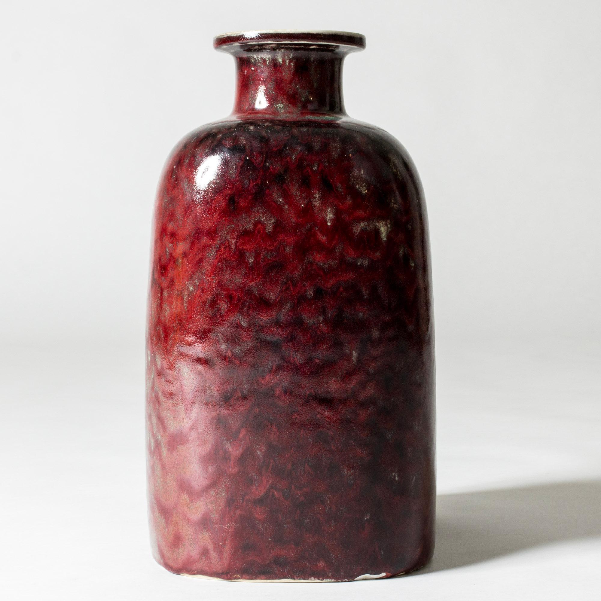 Svedese Vaso da terra unico del Medioevo di Stig Lindberg, Gustavsberg, Svezia, anni '60 in vendita