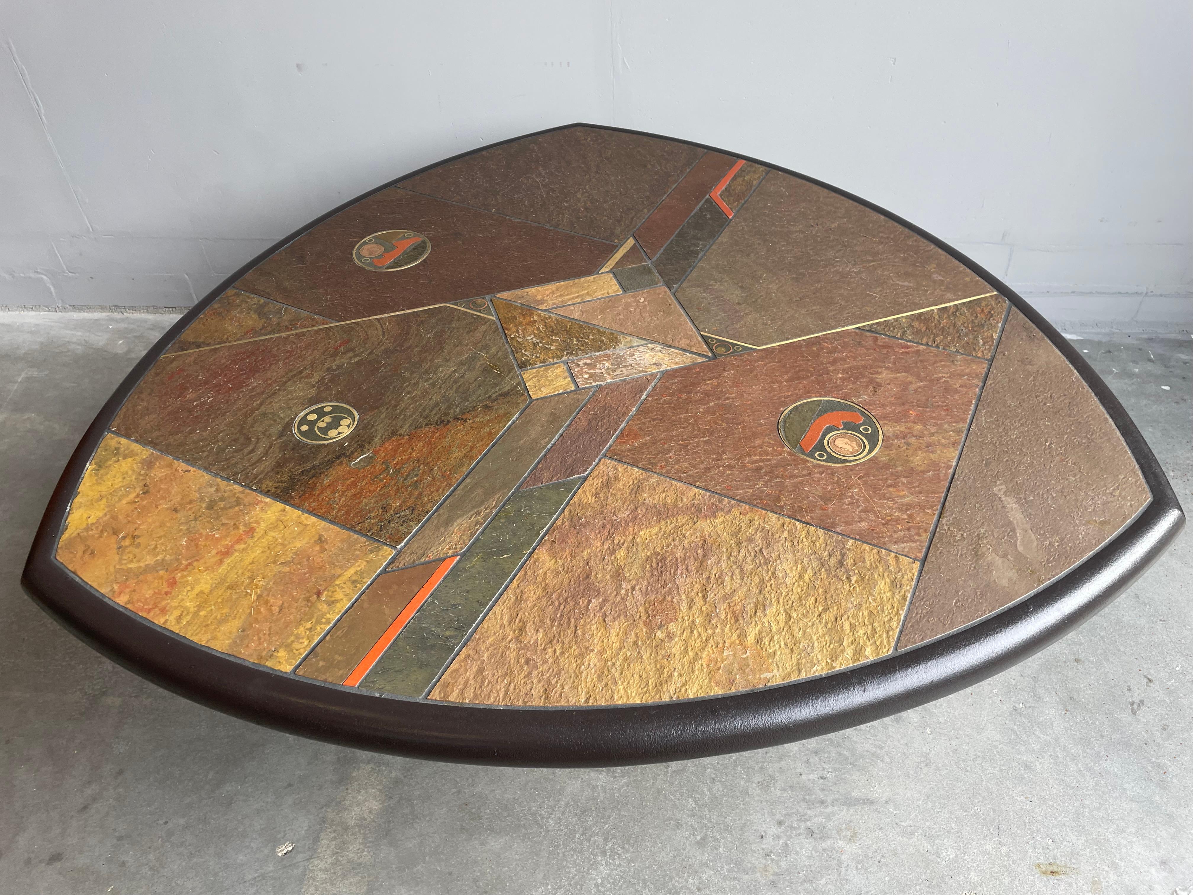 Unique Midcentury Modern Paul Kingma Brutalist Slate & Inlaid Brass Coffee Table In Good Condition In Lisse, NL