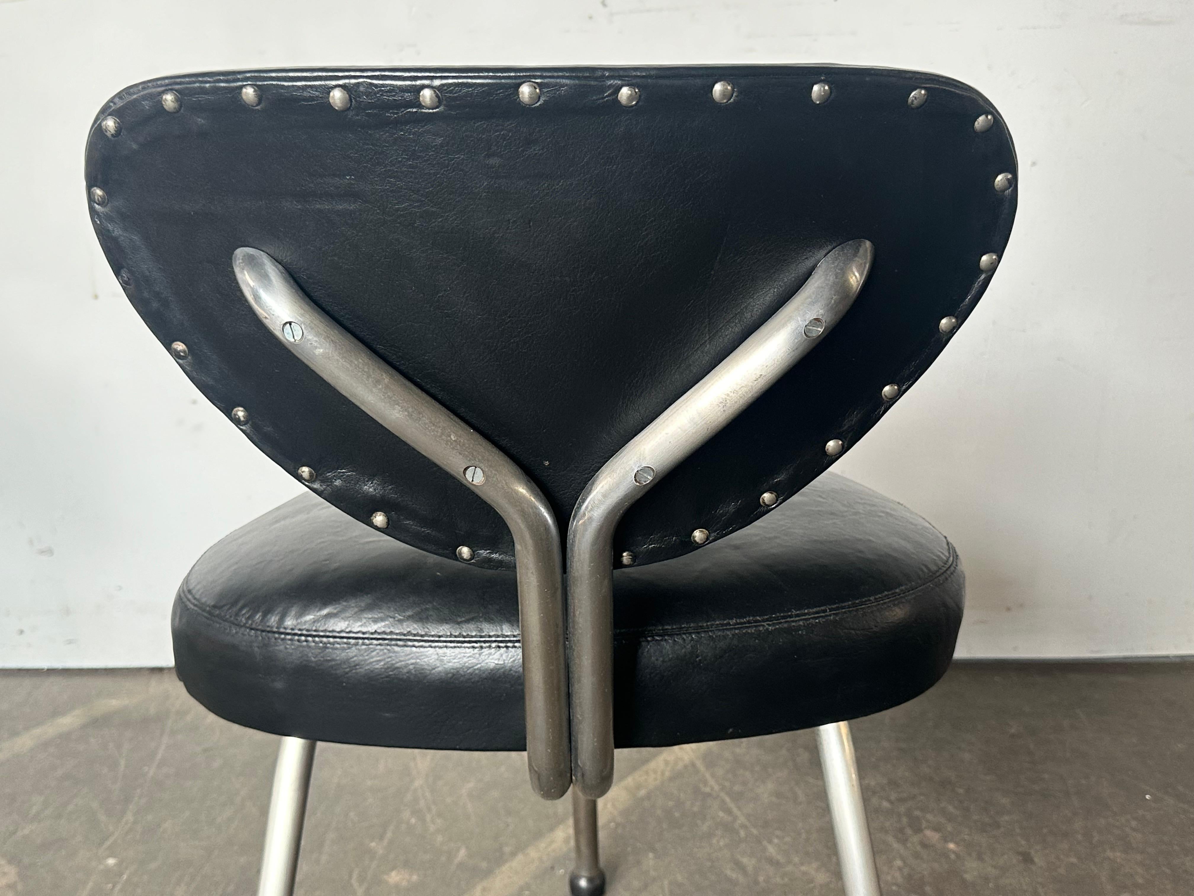 Einzigartiger Streamline Moderne Dreibein-Esszimmerstuhl, Mid-Century Modern im Angebot 5