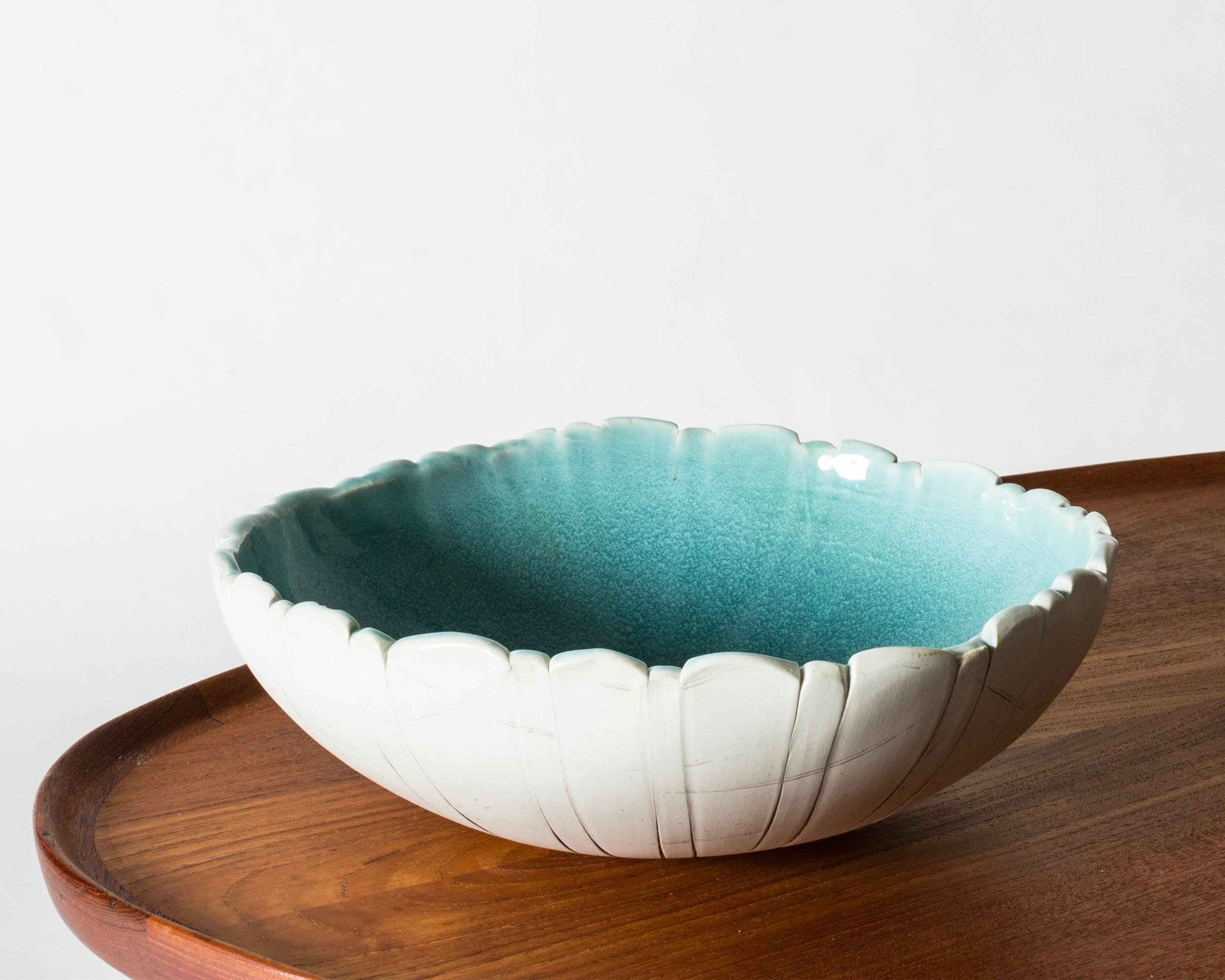 Unique Midcentury Stoneware Bowl by Bengt Berglund, Gustavsberg, 1960s (Skandinavische Moderne) im Angebot