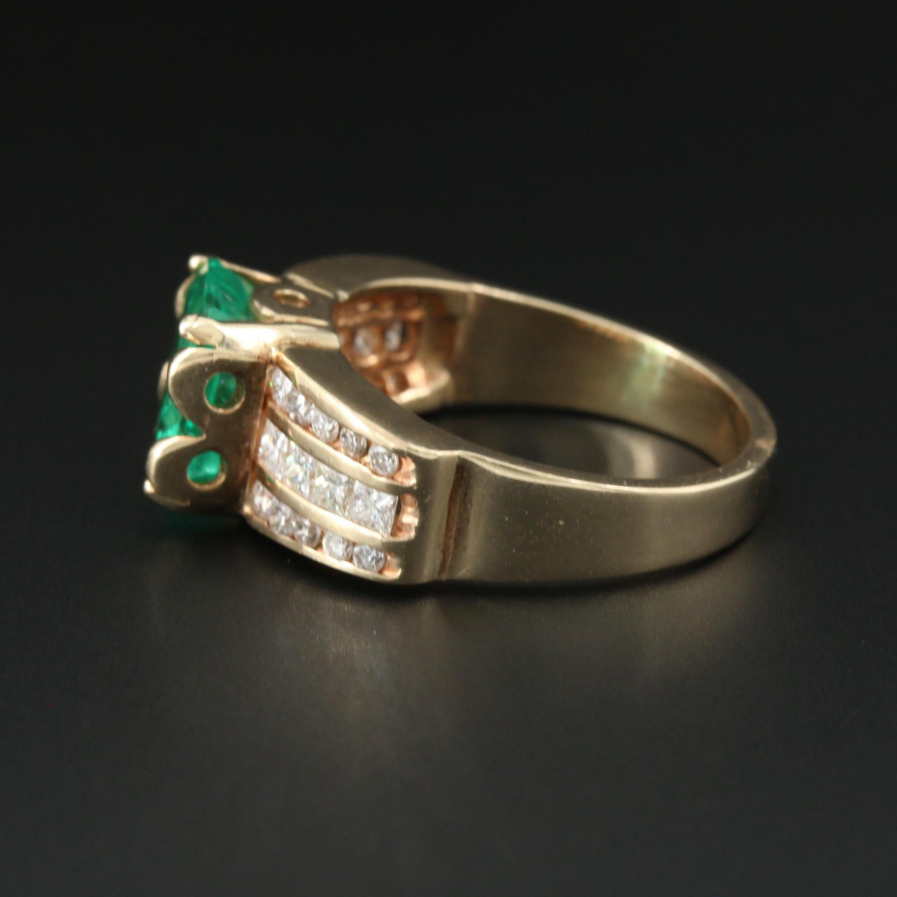 For Sale:  Art Deco 3 Carat Natural Emerald Diamond Engagement Ring, 18K Gold Band Ring 5