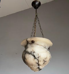 Antiker weißer Alabaster-Anhänger/Laterne in einzigartiger Form, neuwertiger Zustand um 1910