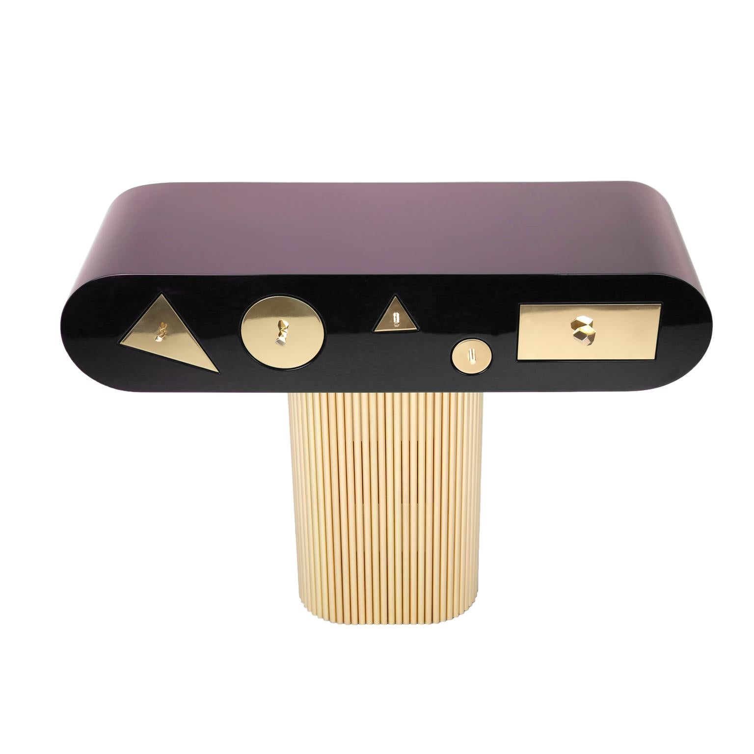 Modern Art Deco Style Console in Green, Black and White with Brass base For Sale 9