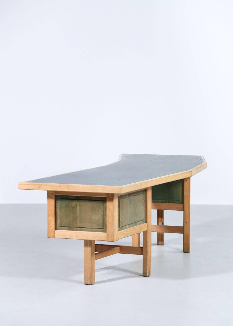 Unique Modernist Desk, 1970s French Design in the Style of Pierre Chapo 4