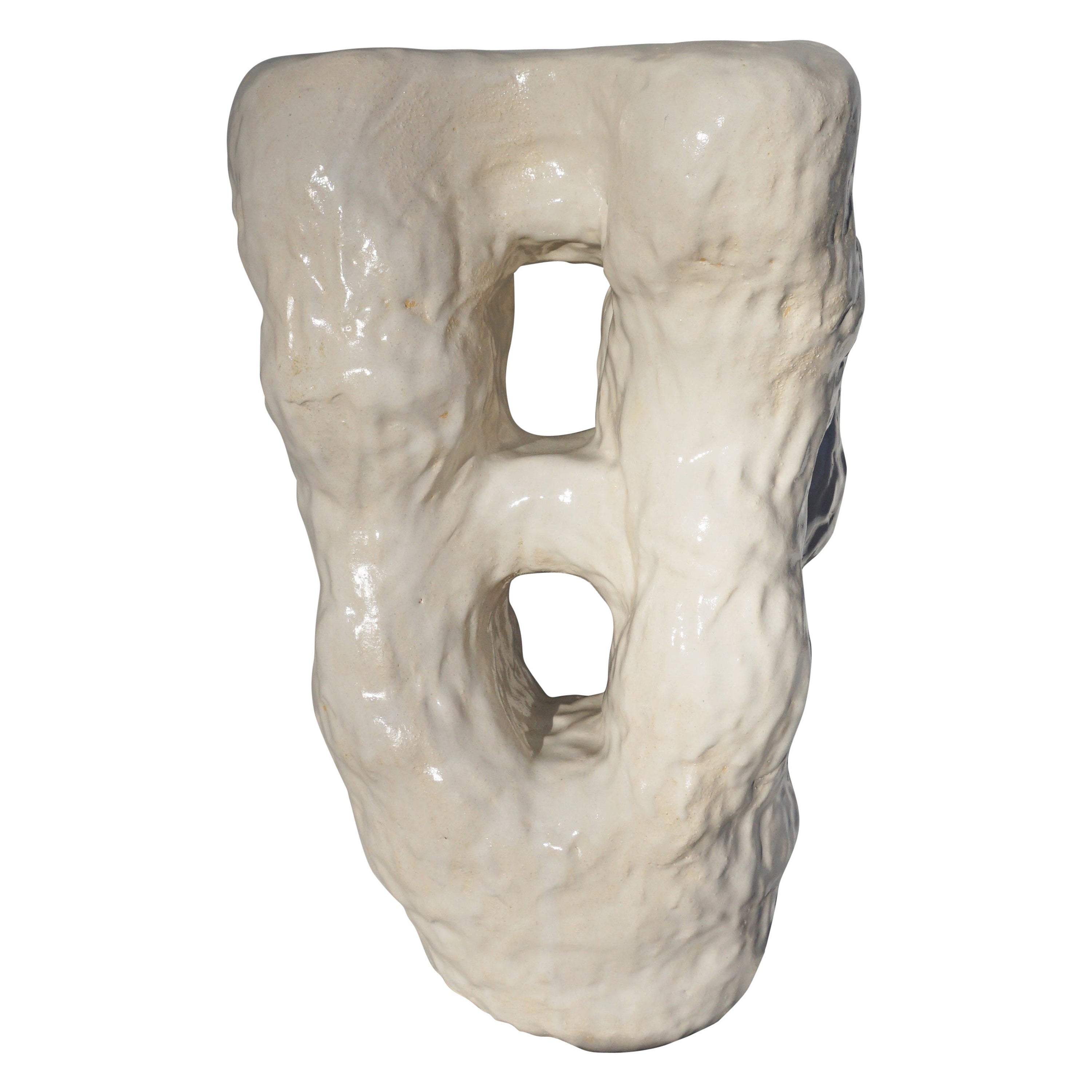 Tavolino scultoreo unico MOSI di Marthine Spinnangr