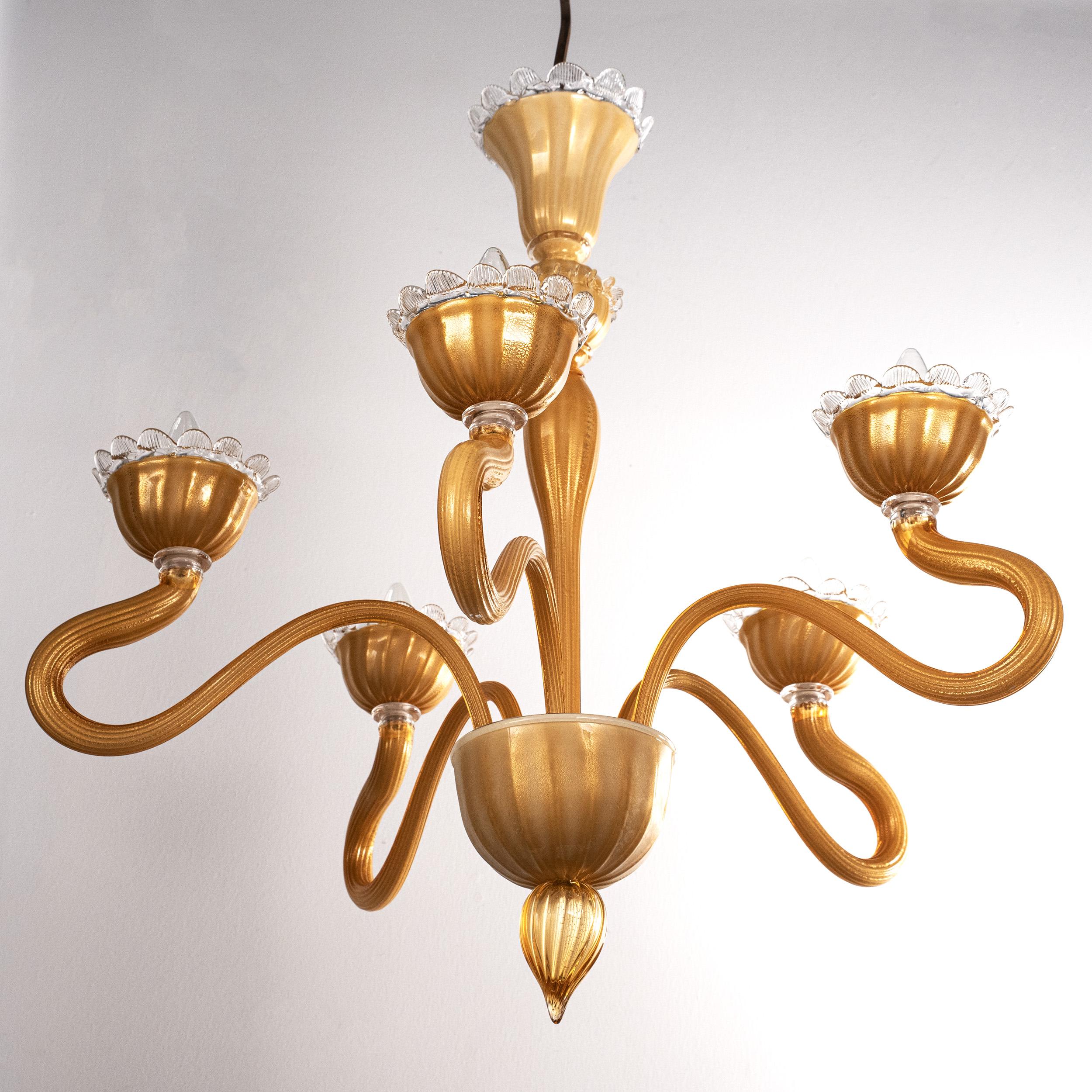 Unique Murano Amber glass chandelier 5 lights, Vintage Made in Italy in stock
Condition: virtually perfect condition and never used: no heavy scratches, no defects, no cracks no missing parts.
 
Type: Venetian chandelier
Dimensions: Ø80 x h80 cm