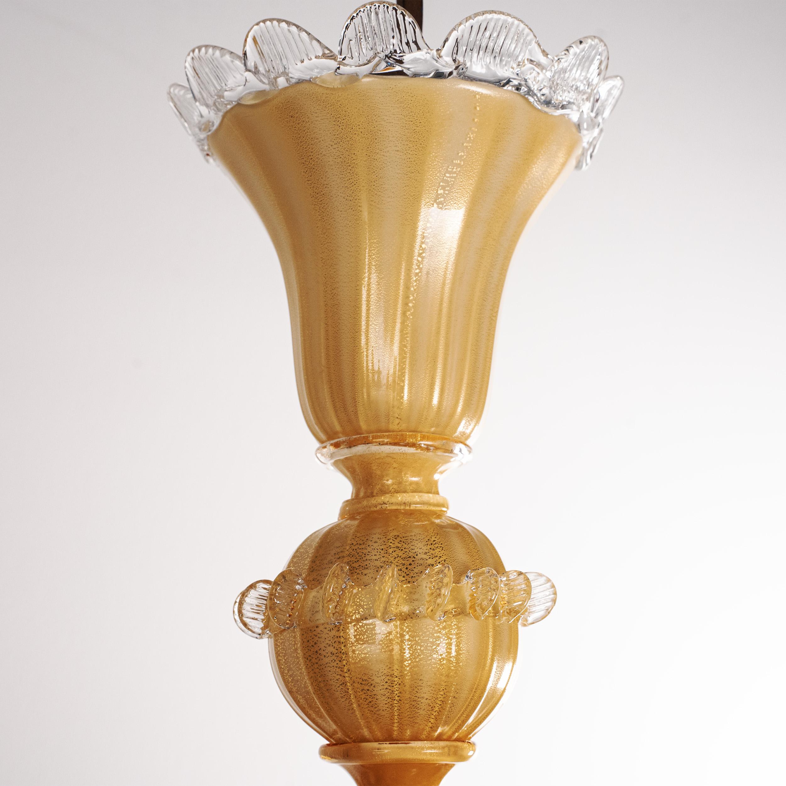 Unique Murano Amber glass chandelier 5 lights, Vintage Made in Italy in stock (Messing) im Angebot
