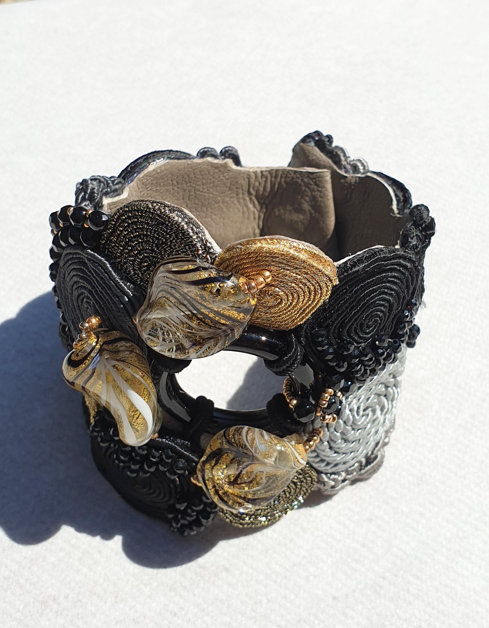 Women's Black Murano glass beads costume bracelet