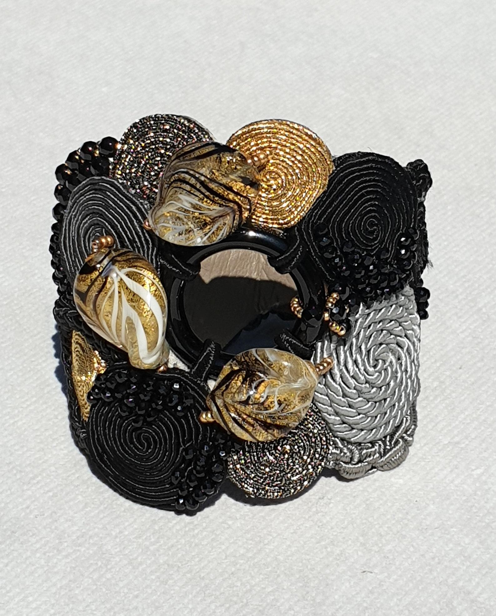 Schwarzes Kostüm-Armband aus Muranoglas mit Perlen 1