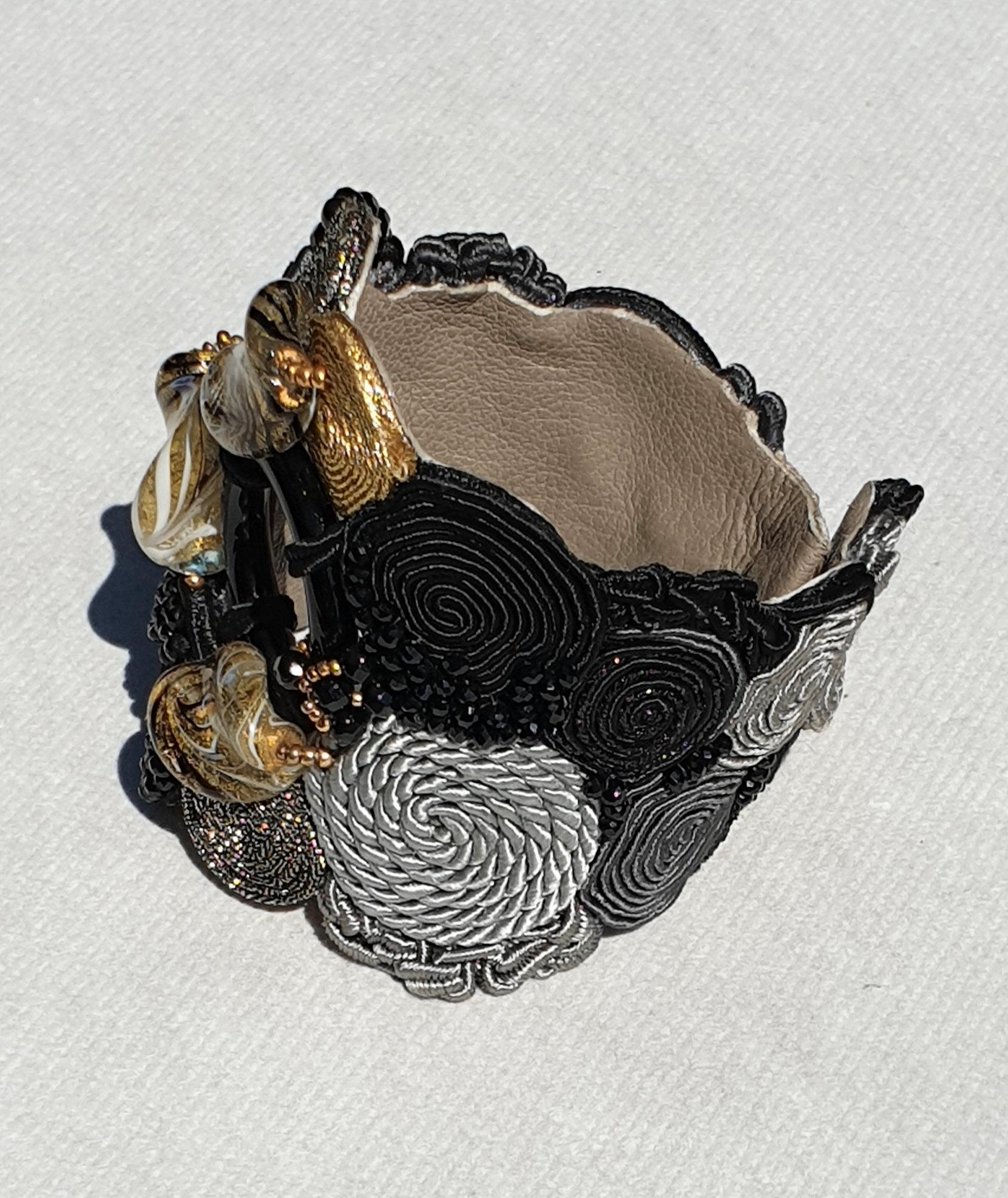 Schwarzes Kostüm-Armband aus Muranoglas mit Perlen 2