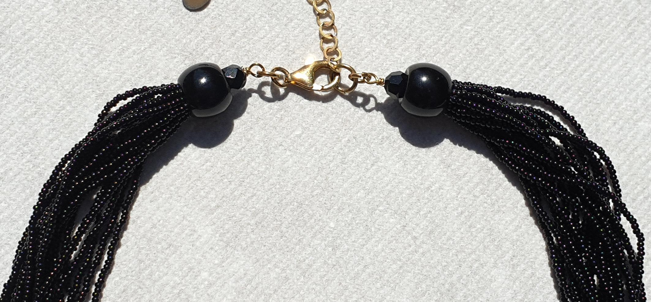 Black and gold Murano glass beaded necklace  For Sale 2
