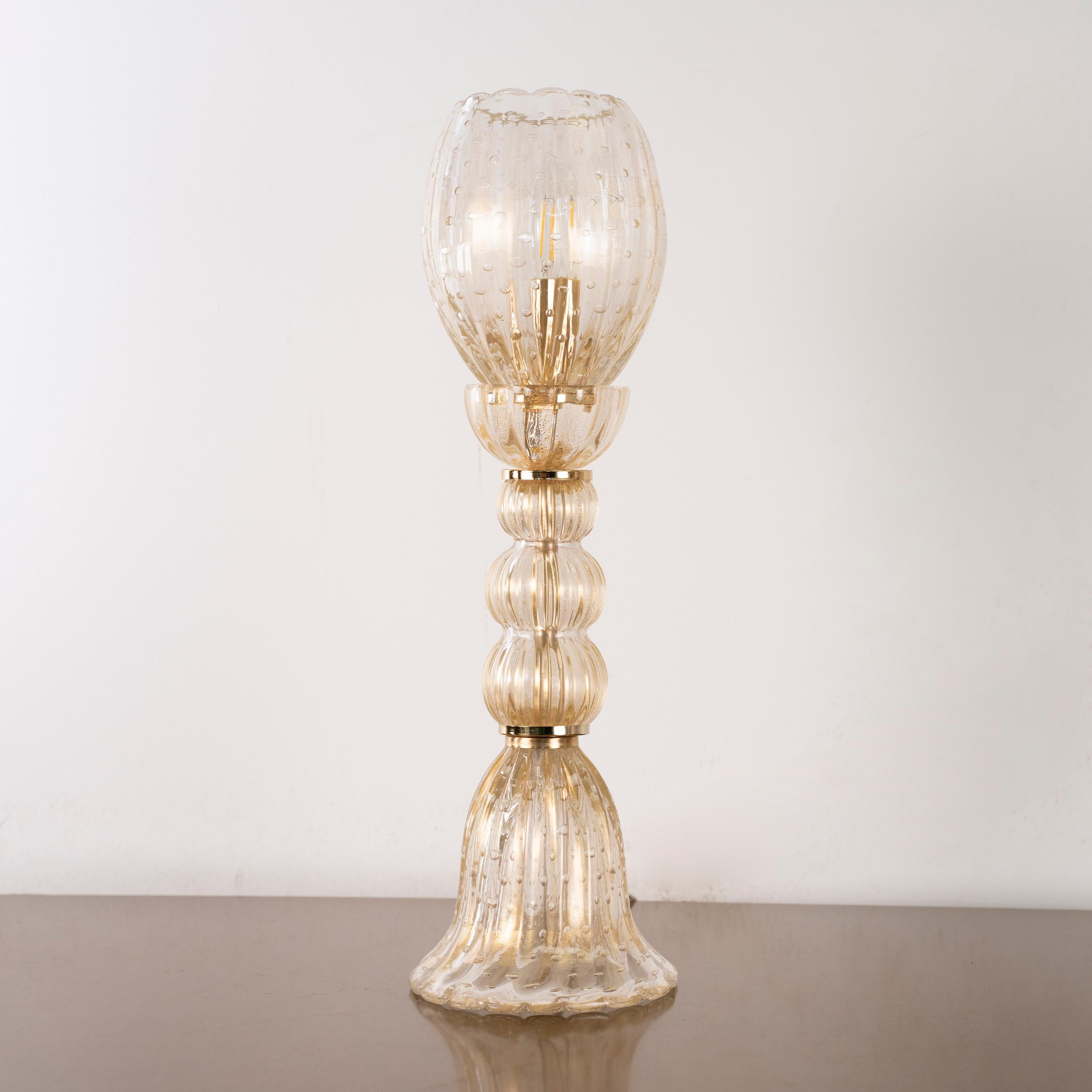 italien Lampe de table unique en verre de Murano en or, Vintage By Seguso Made in Italy en stock en vente