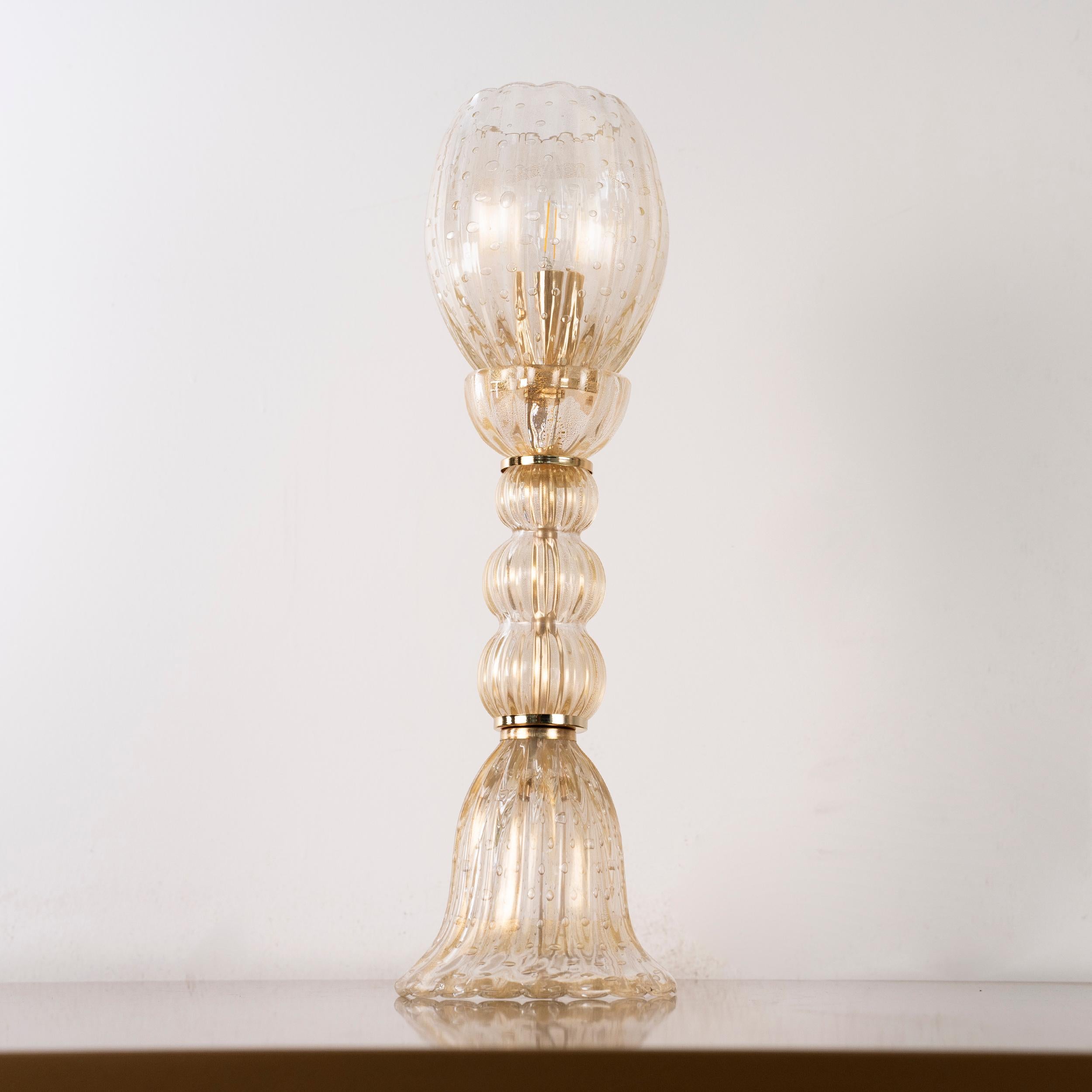 Lampe de table unique en verre de Murano en or, Vintage By Seguso Made in Italy en stock Excellent état - En vente à Venezia, IT