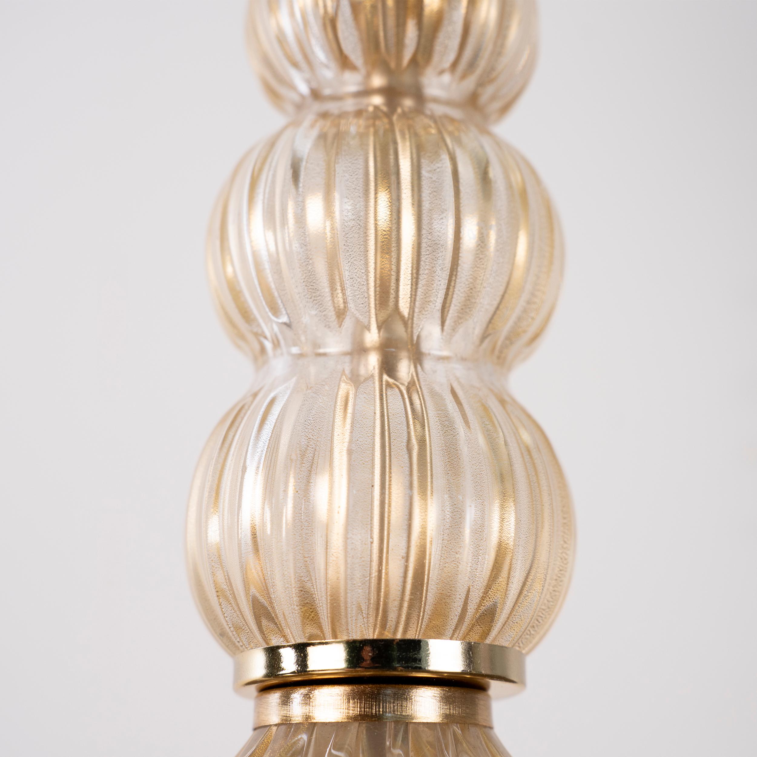 Laiton Lampe de table unique en verre de Murano en or, Vintage By Seguso Made in Italy en stock en vente