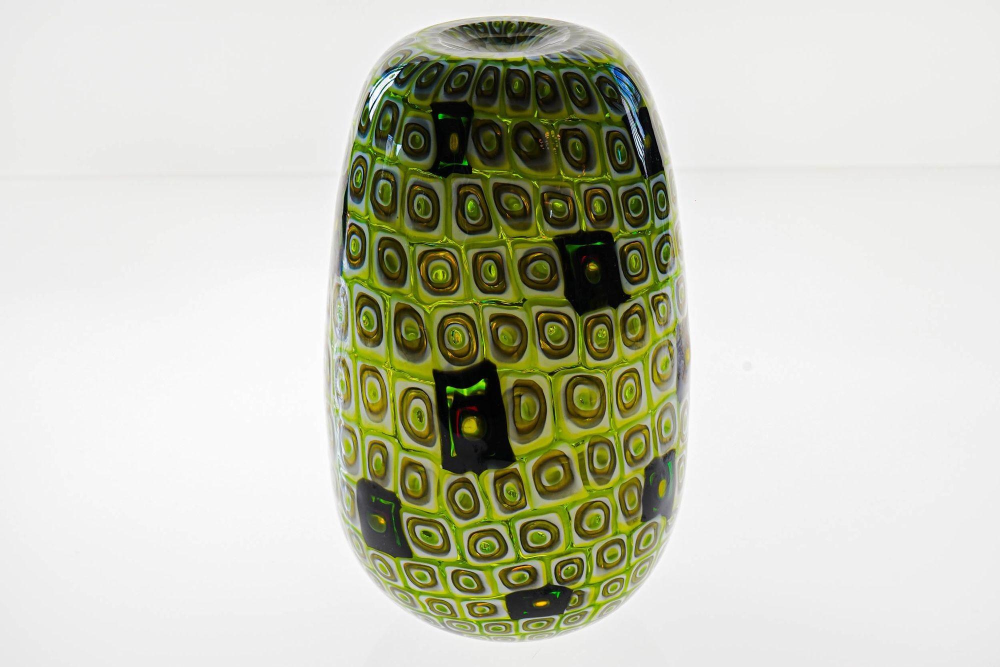 Vaso in vetro di Murano unico nel suo genere, stile Murano Romane in vendita 8
